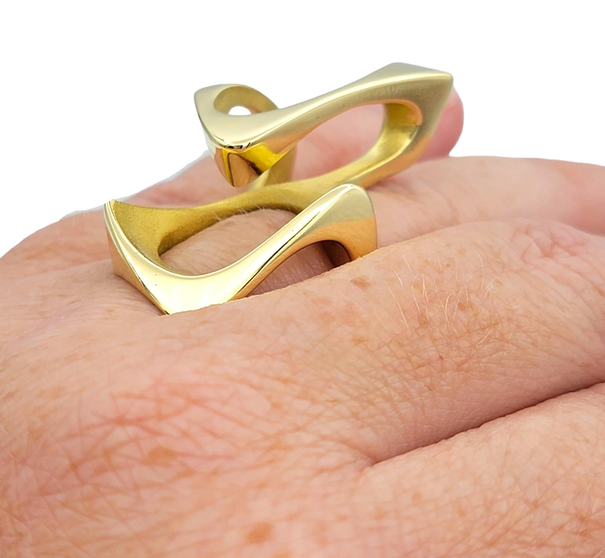 Bague cocktail ouverte géométrique allongée en or jaune 18 carats de style contemporain en vente 5