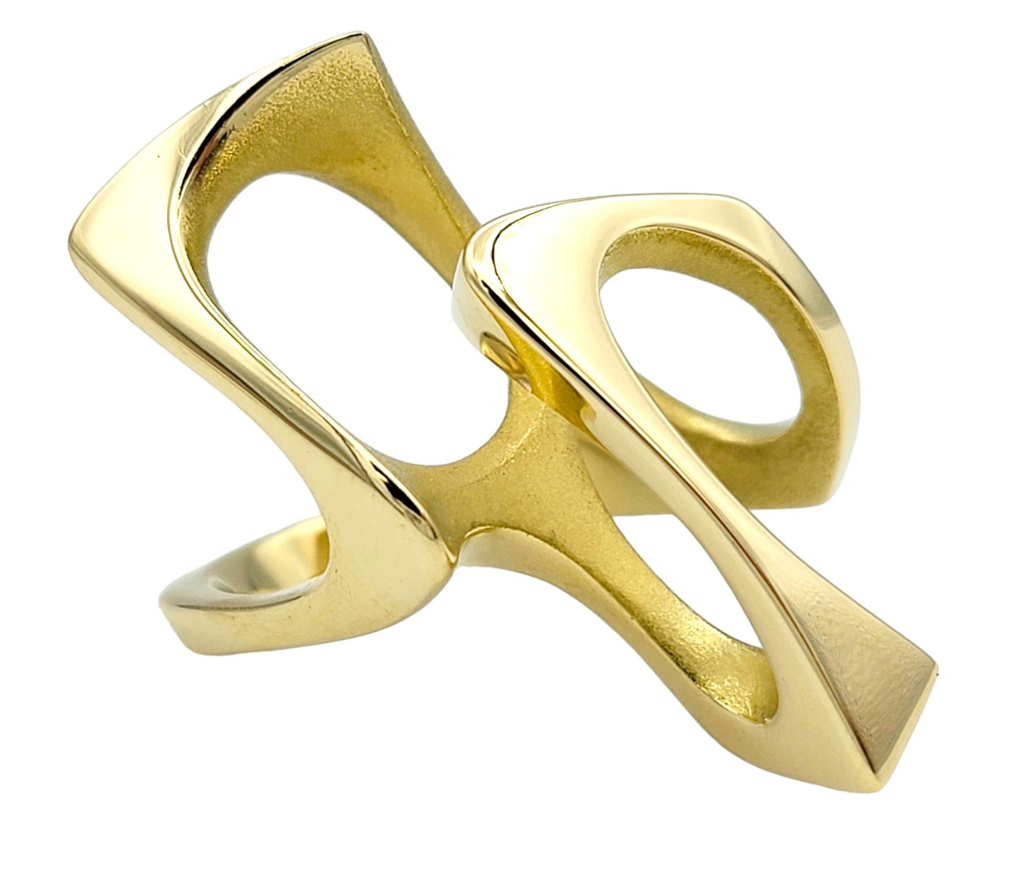 Contemporain Bague cocktail ouverte géométrique allongée en or jaune 18 carats de style contemporain en vente