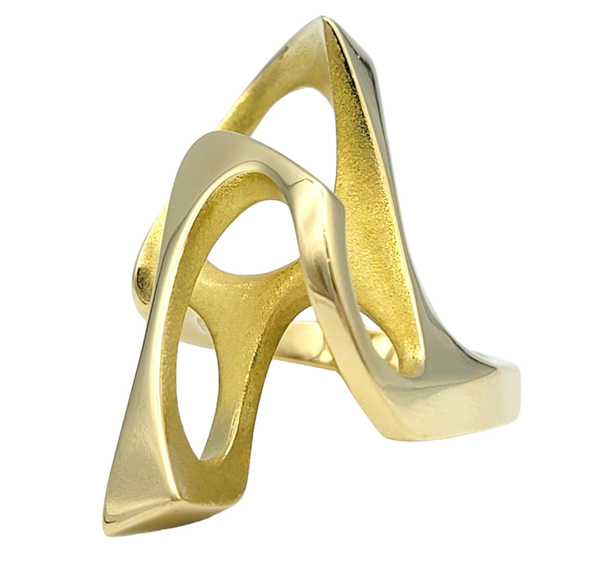 Bague cocktail ouverte géométrique allongée en or jaune 18 carats de style contemporain Bon état - En vente à Scottsdale, AZ