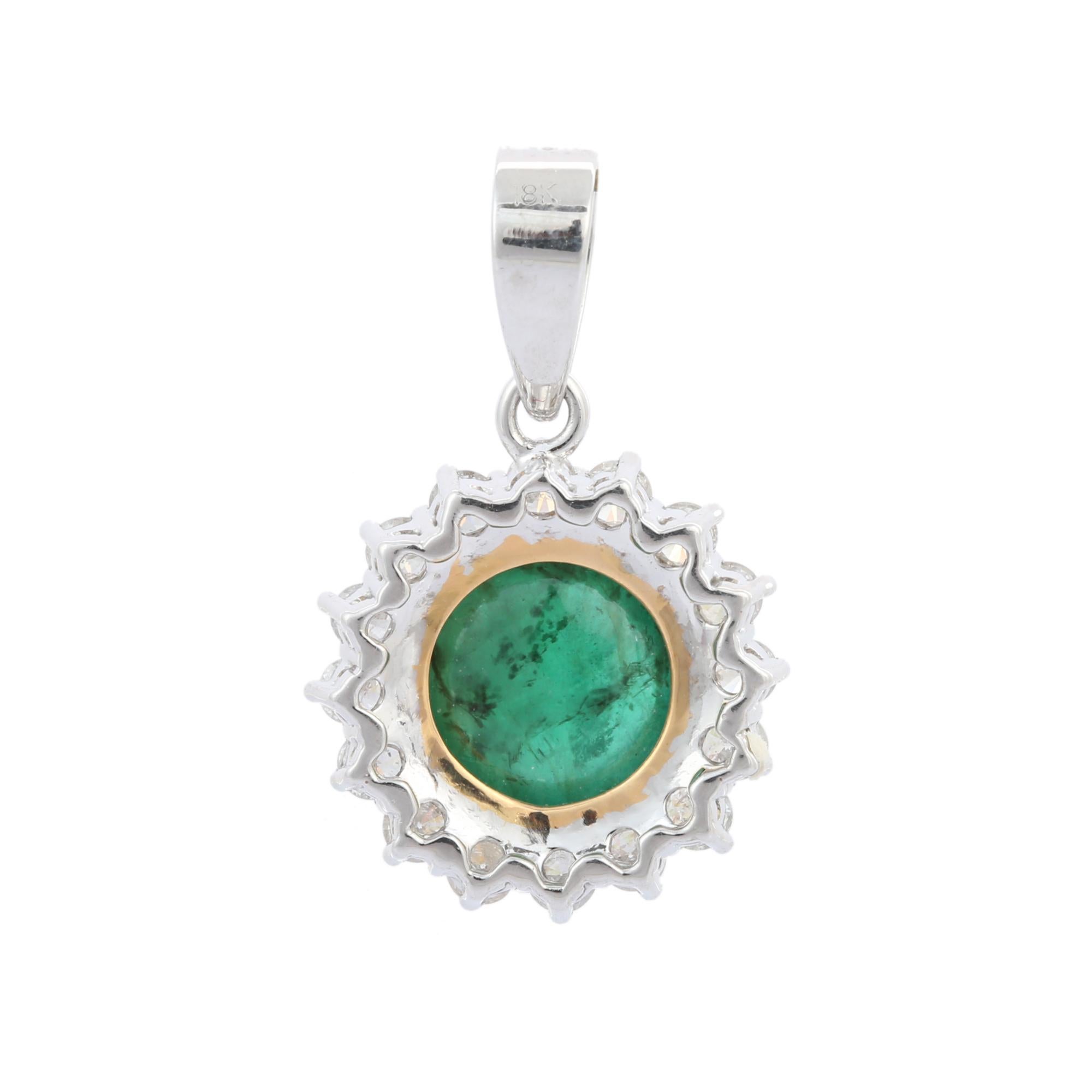 Contemporary Style 3.45 Carat Round Emerald Diamond Pendant in 18K White Gold  In New Condition For Sale In Houston, TX
