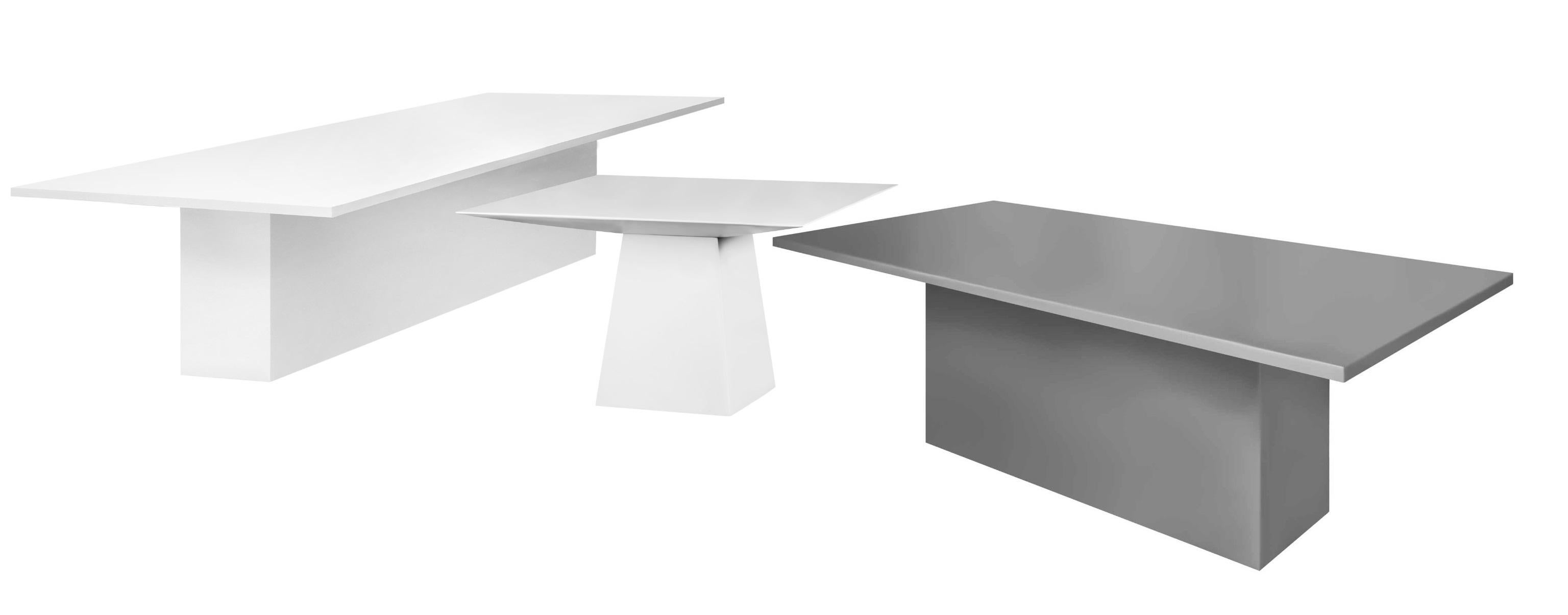 Contemporary Style Dining Table for Outdoor Use, Matte Grey In New Condition For Sale In New York, NY