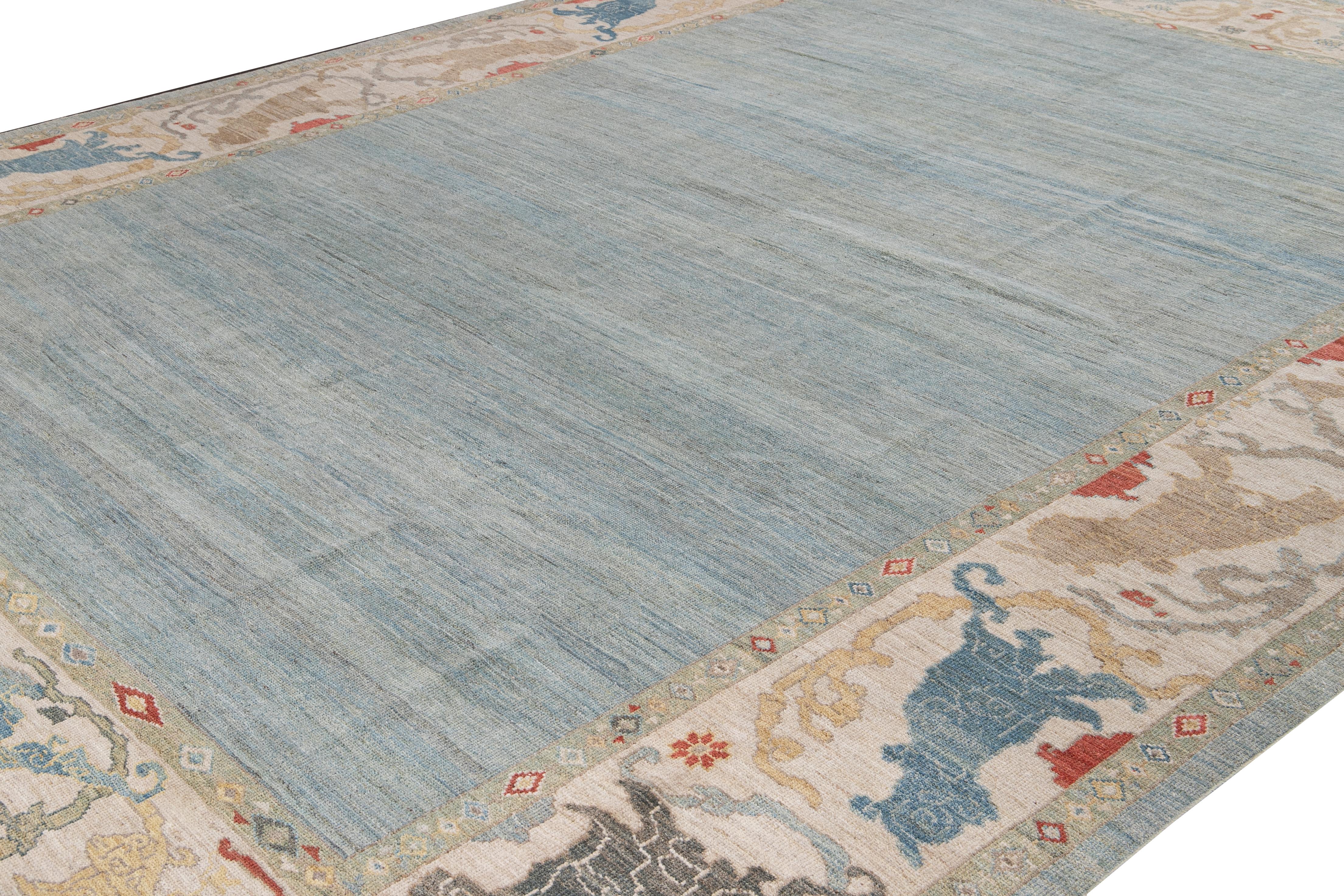 Contemporary Sultanabad Blue and Beige Handmade Designed Oversize Wool Rug In New Condition For Sale In Norwalk, CT