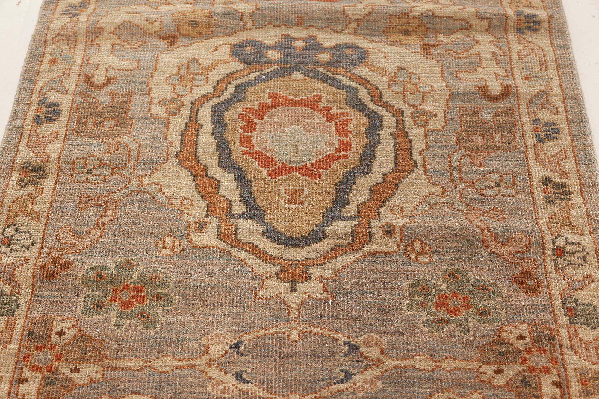Zeitgenössischer Sultanabad Design-Läufer von Doris Leslie Blau (Handgeknüpft) im Angebot