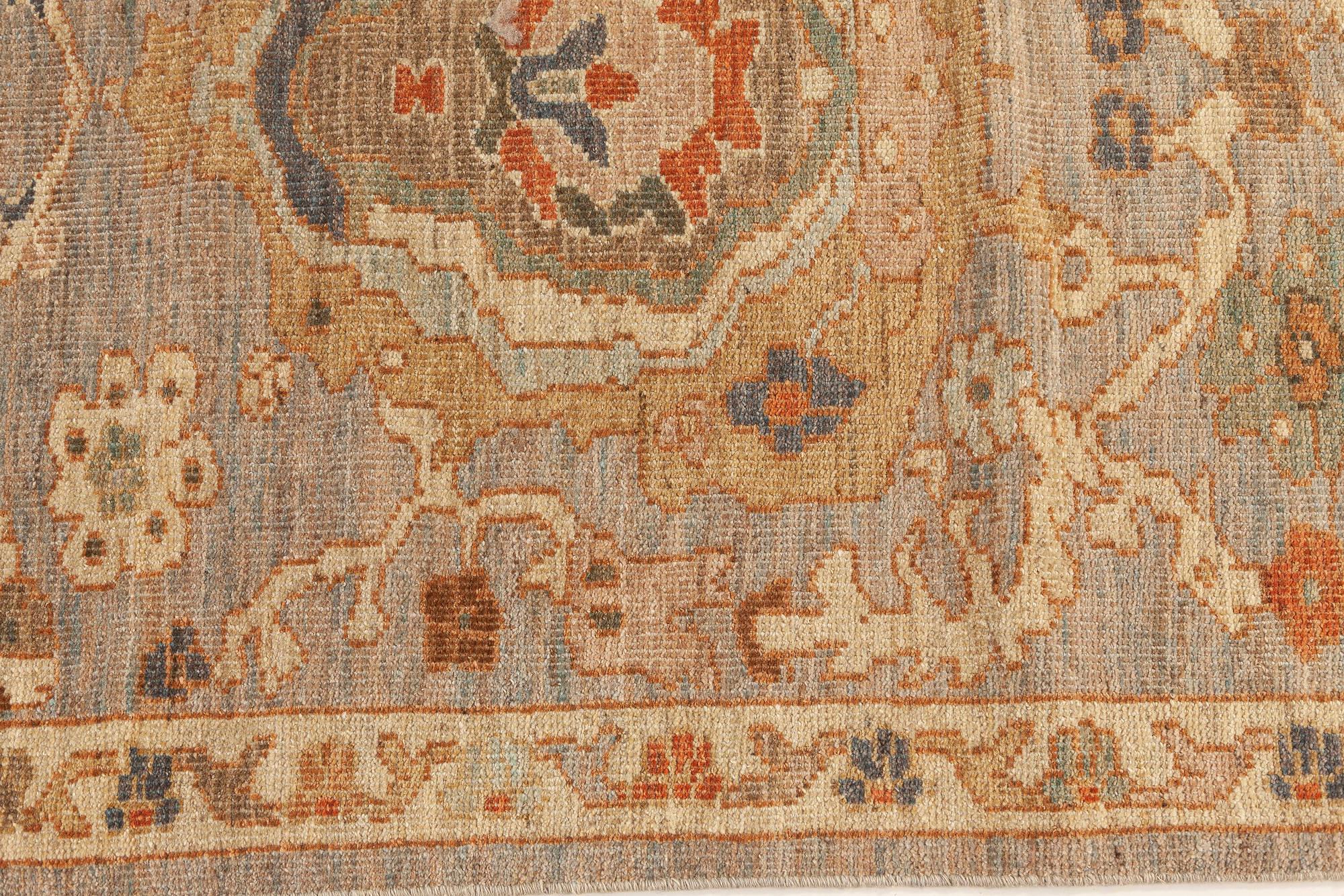 Zeitgenössischer Sultanabad Design-Läufer von Doris Leslie Blau (21. Jahrhundert und zeitgenössisch) im Angebot