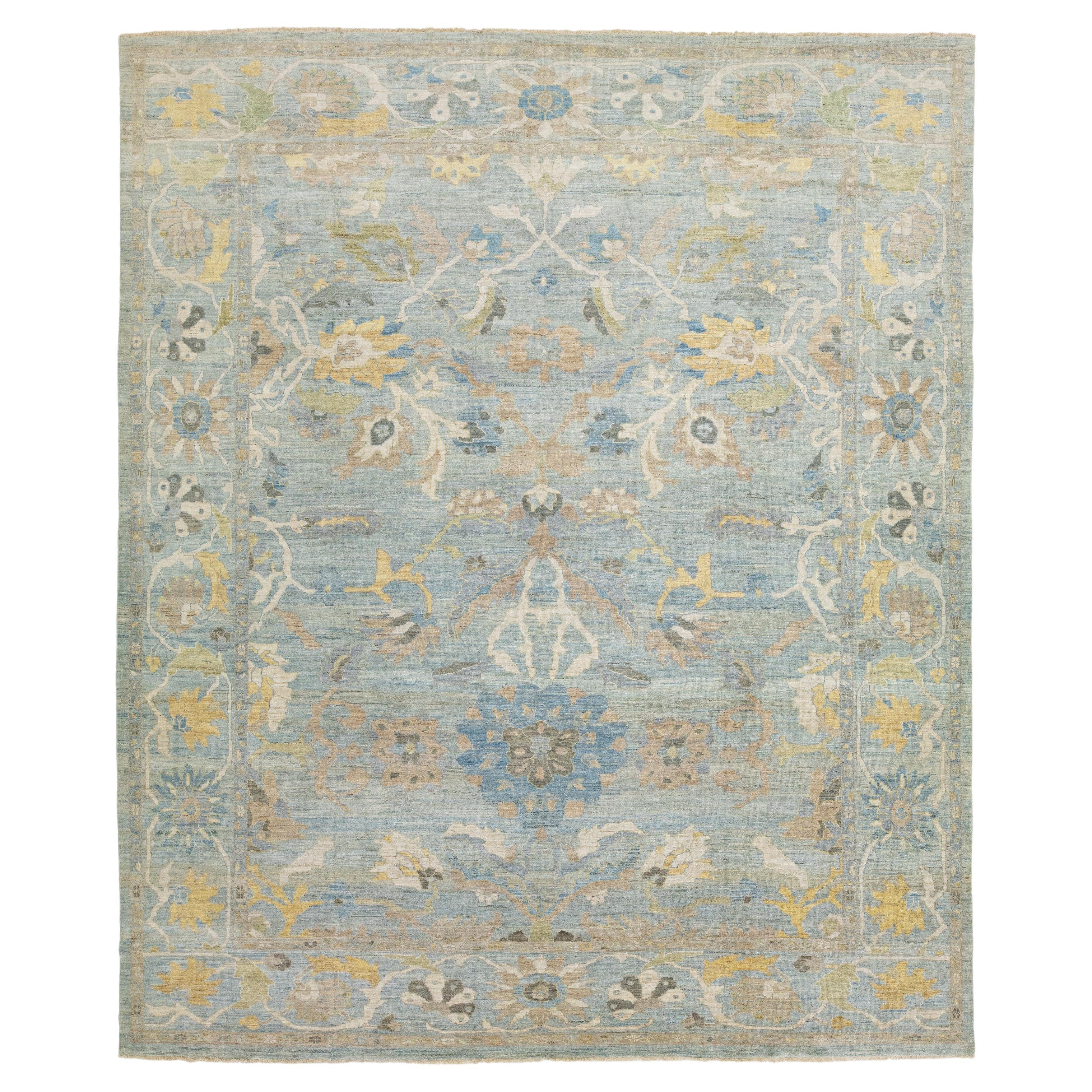 Tapis de laine contemporain Sultanabad Design/One d'Apadana fait à la main en bleu clair