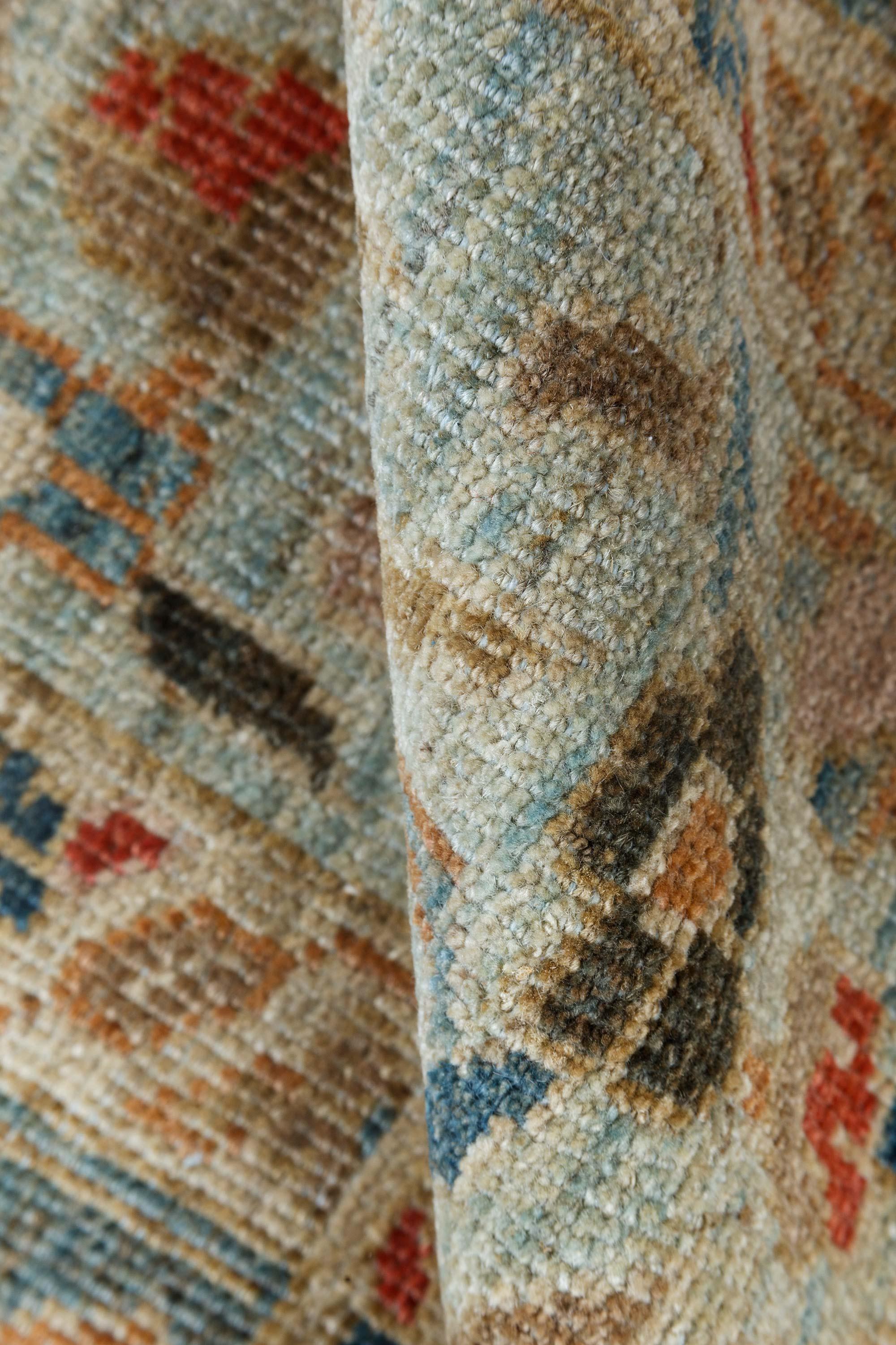 Tappeto contemporaneo in lana fatto a mano in stile Sultanabad di Doris Leslie Blau
Dimensioni: 7'2