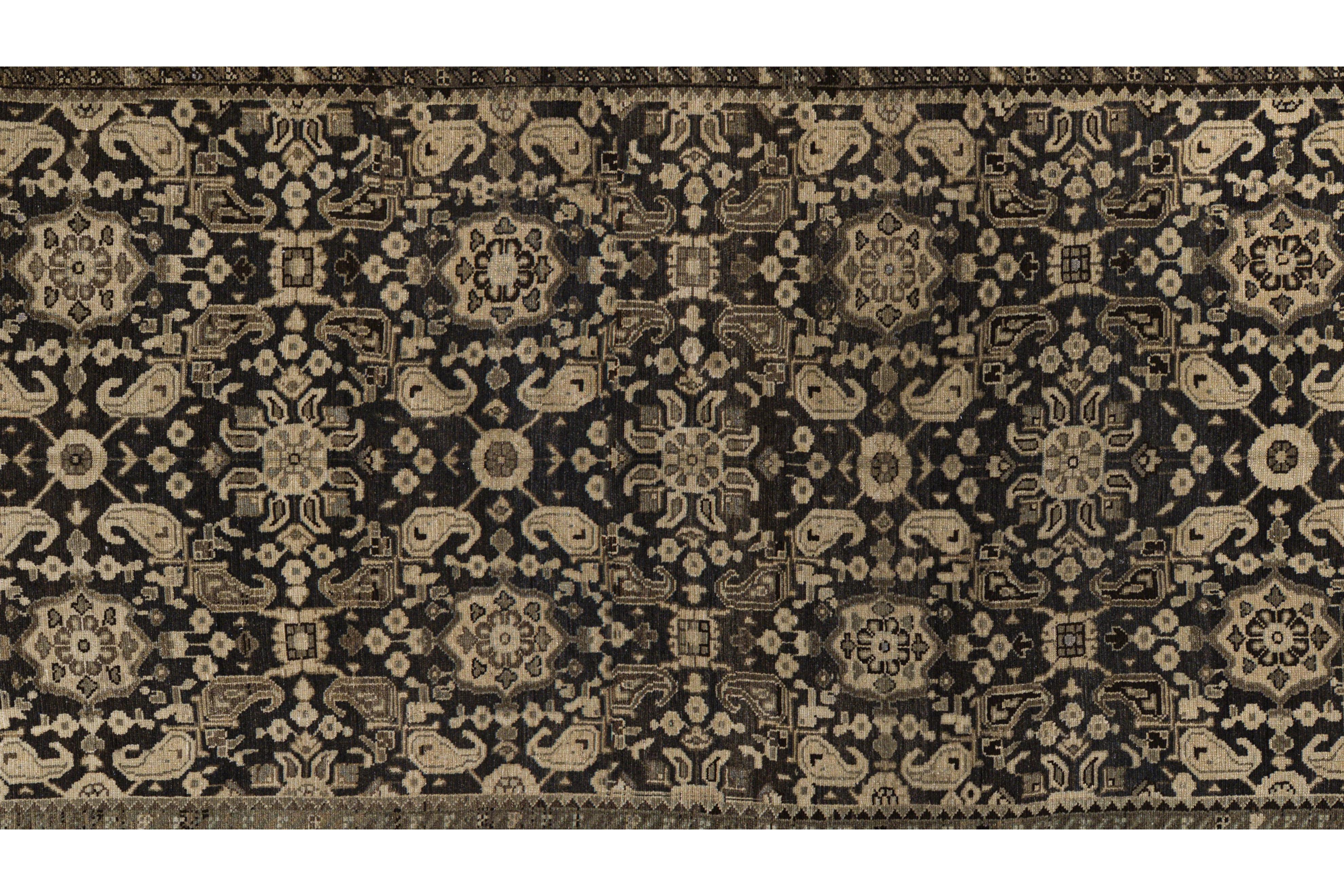 Zeitgenössischer Sultanabad Rugs Wollteppich, 5 ft × 10 ft, Marine und Beige, Allover im Zustand „Hervorragend“ im Angebot in Dallas, TX