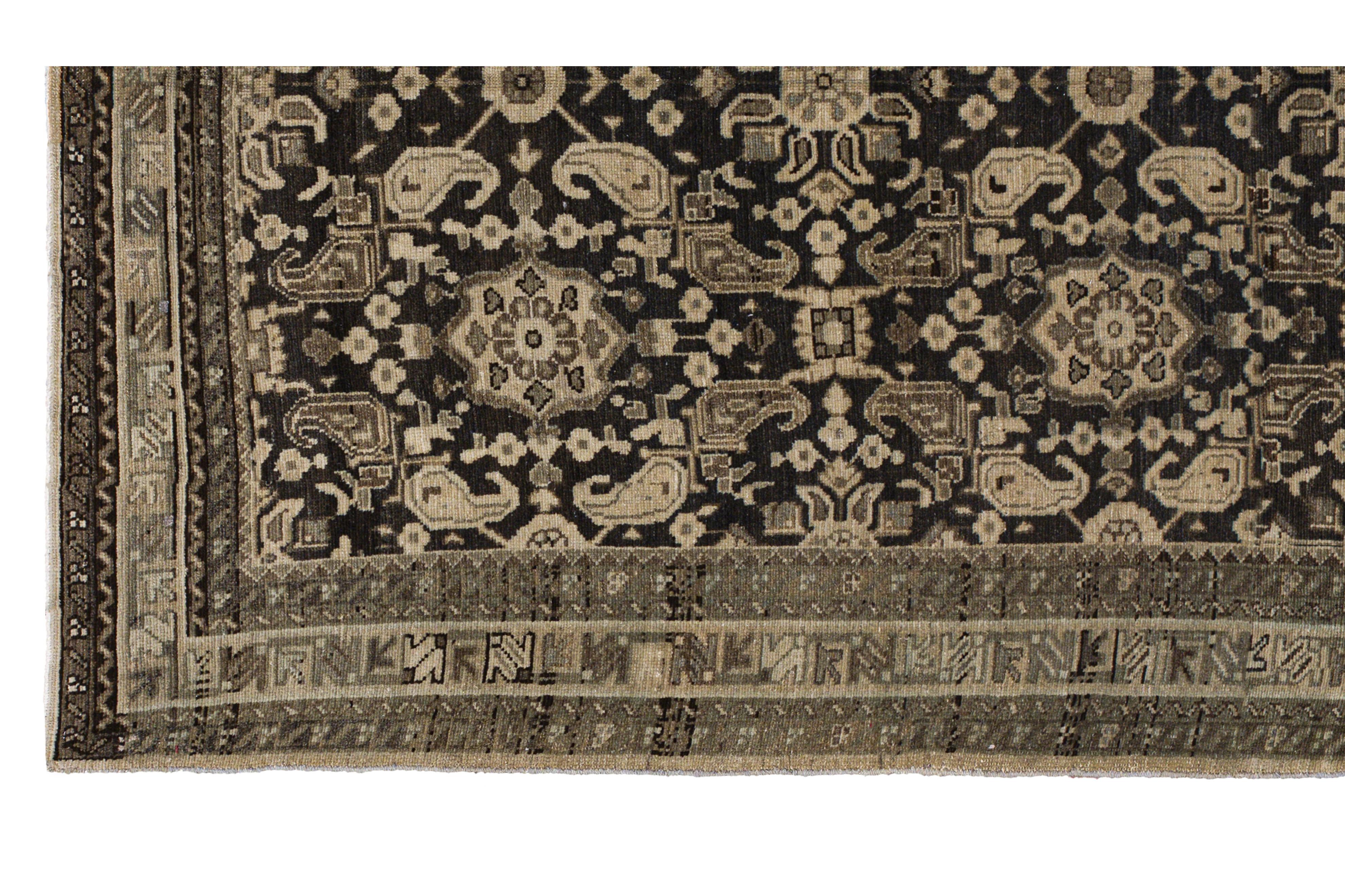 Zeitgenössischer Sultanabad Rugs Wollteppich, 5 ft × 10 ft, Marine und Beige, Allover im Angebot 1