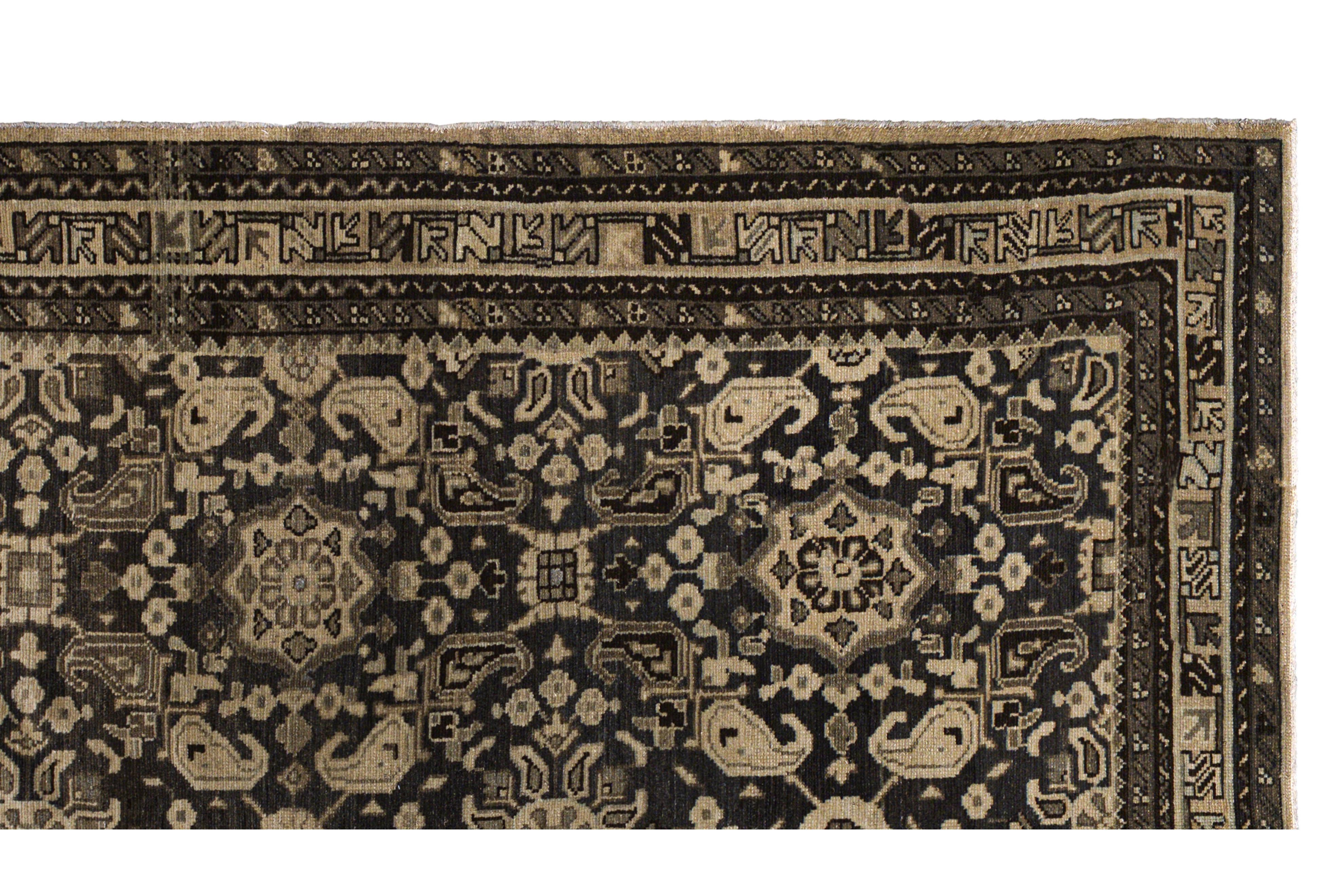 Zeitgenössischer Sultanabad Rugs Wollteppich, 5 ft × 10 ft, Marine und Beige, Allover im Angebot 2