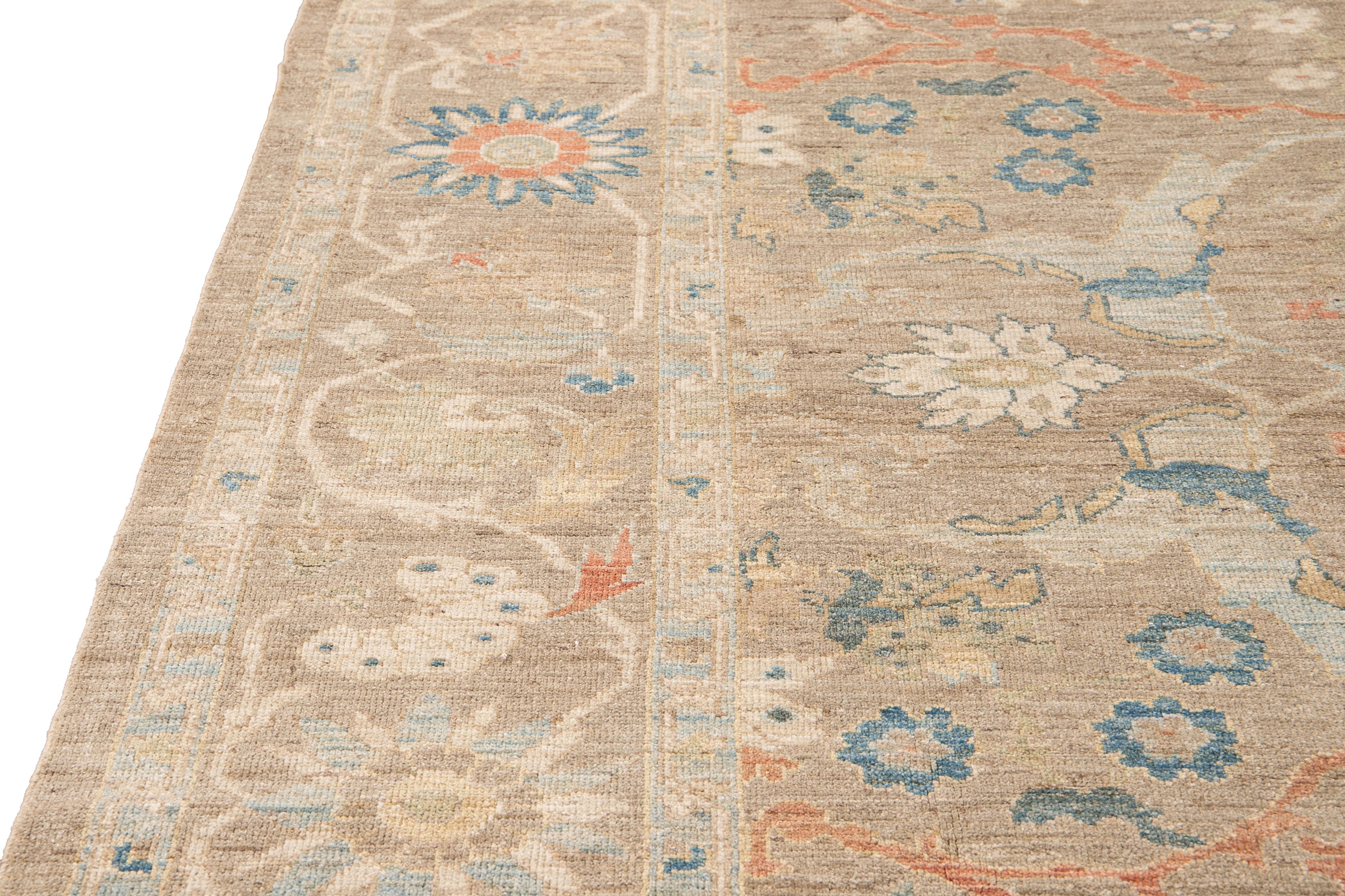 Hand-Knotted Contemporary Sultanabad Tan Handmade Geometric Floral Wool Rug For Sale
