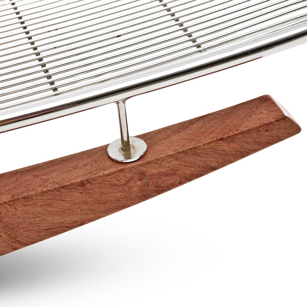 Moderne Bain de soleil contemporain Sungoddess Daybed by Egg  Design/One en vente