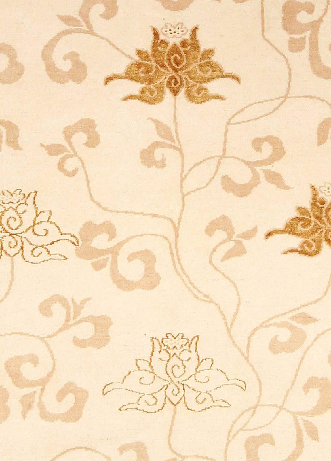 Contemporary surface subtly floral beige and brown silk rug by Doris Leslie Blau.
Size: 8'0