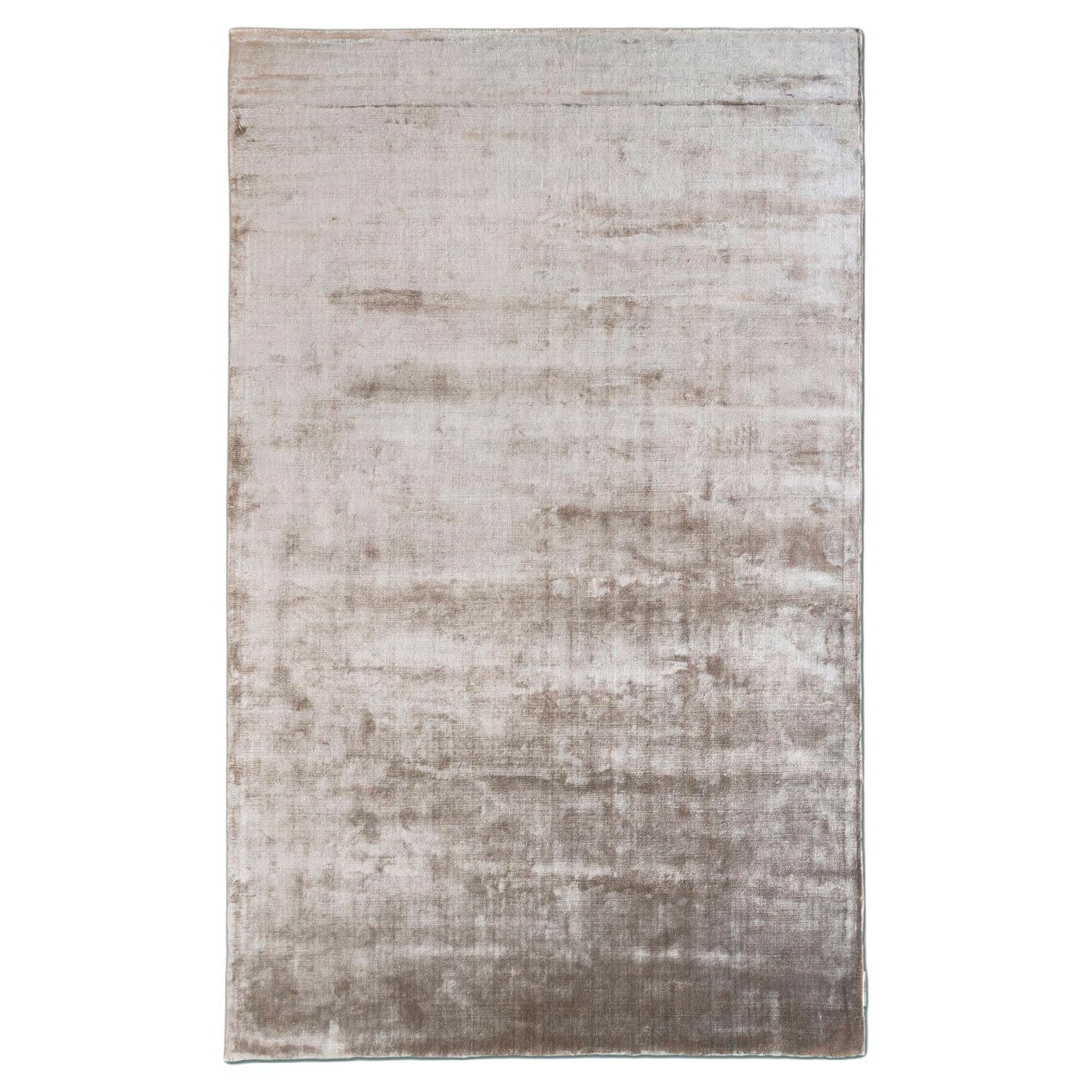 Contemporary Sustainable Shiny Ecru Rug by Deanna Comellini In Stock 200x300 cm For Sale