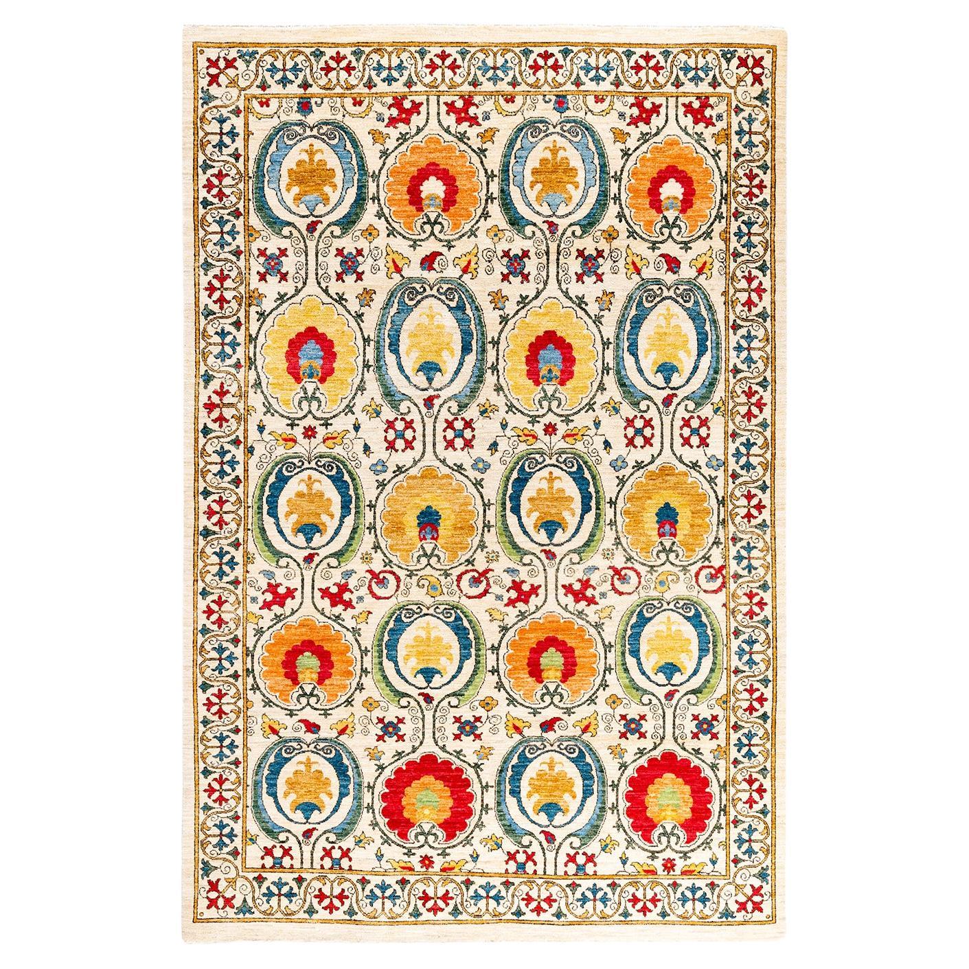 Contemporary Suzani Hand Knotted Wool Ivory Area Rug  im Angebot