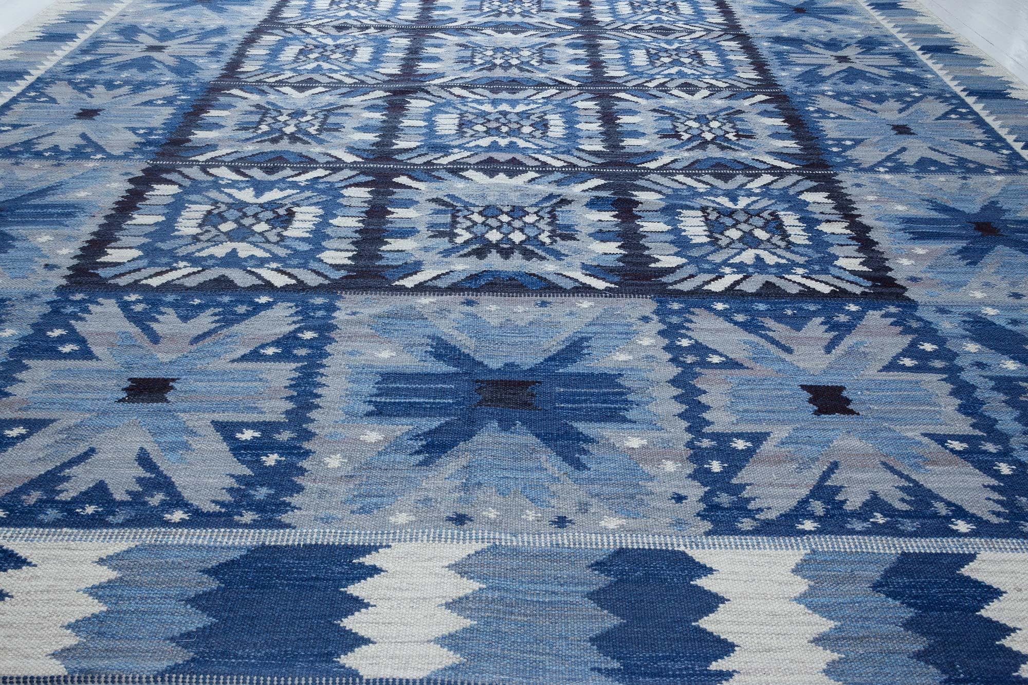 Tappeto a trama piatta di ispirazione svedese contemporanea di Doris Leslie Blau In condizioni Nuovo in vendita a New York, NY