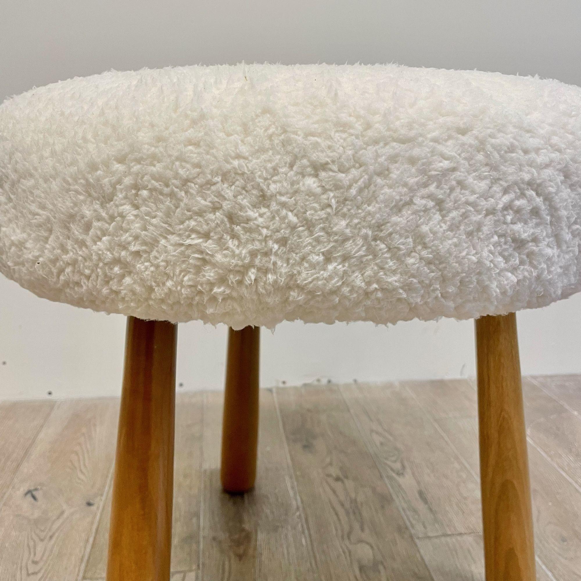 Contemporary Swedish Modern Style Faux Sheepskin Footstool / Ottoman, Cream For Sale 1