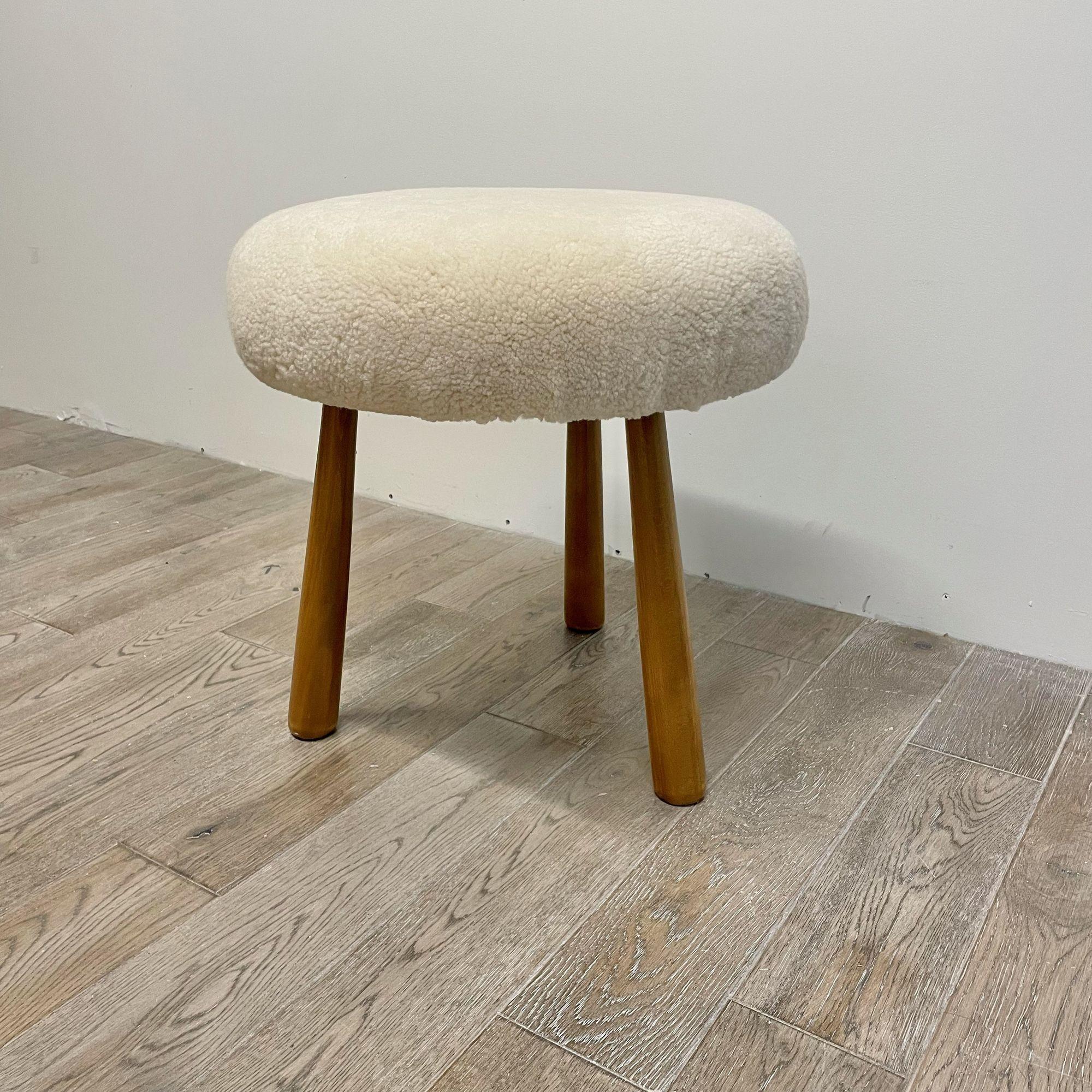 Contemporary Swedish Modern Style Sheepskin Footstool / Ottoman, Beige For Sale 2