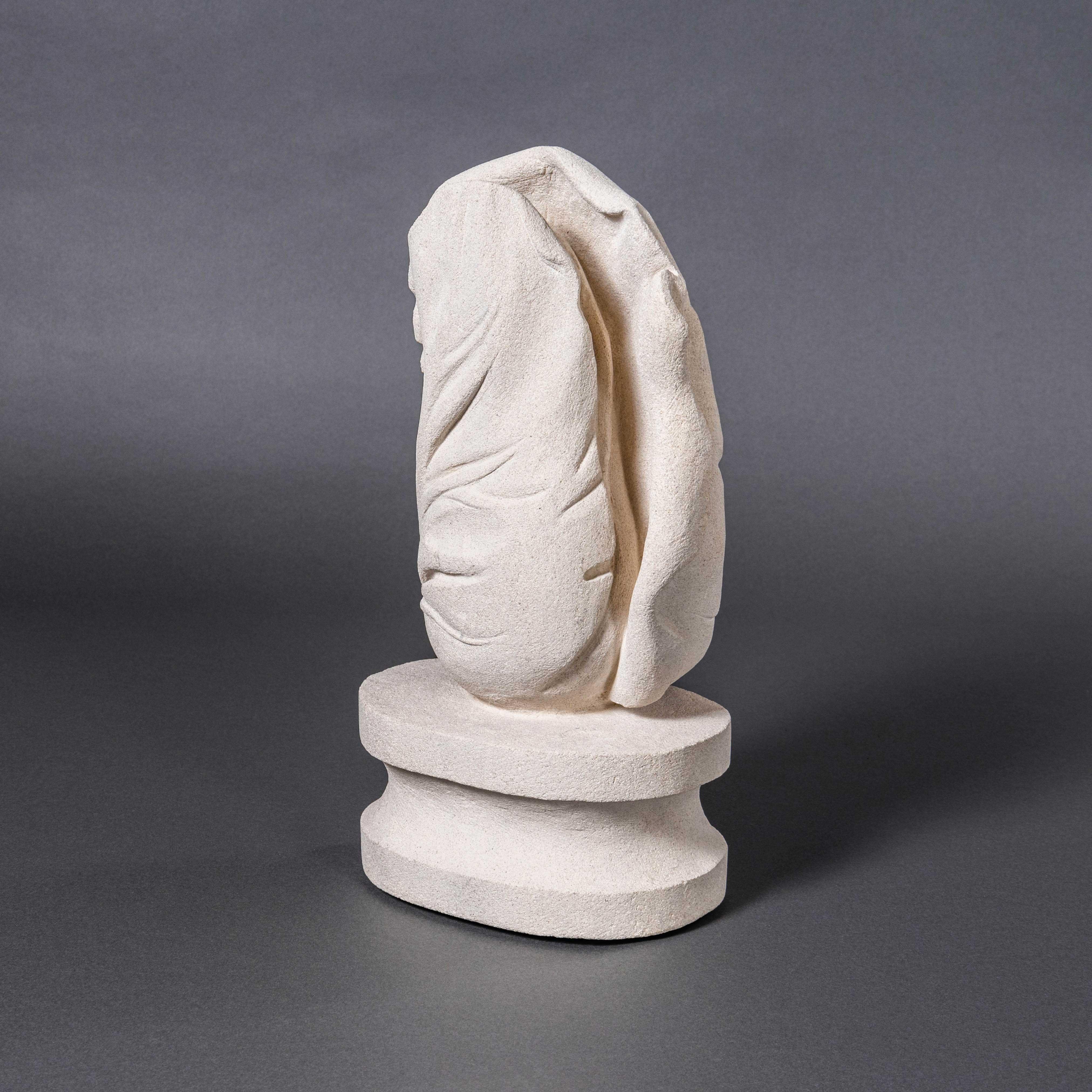 Repollo Contemporáneo - Marcia Bennett-Male. 

Marcia Bennett-Male nació y vive en Londres, y tiene un taller en los Estudios Thames-Side de SE18. Escultora de piedra que utiliza todo lo culinario, su trabajo encajaba de forma natural para aportar