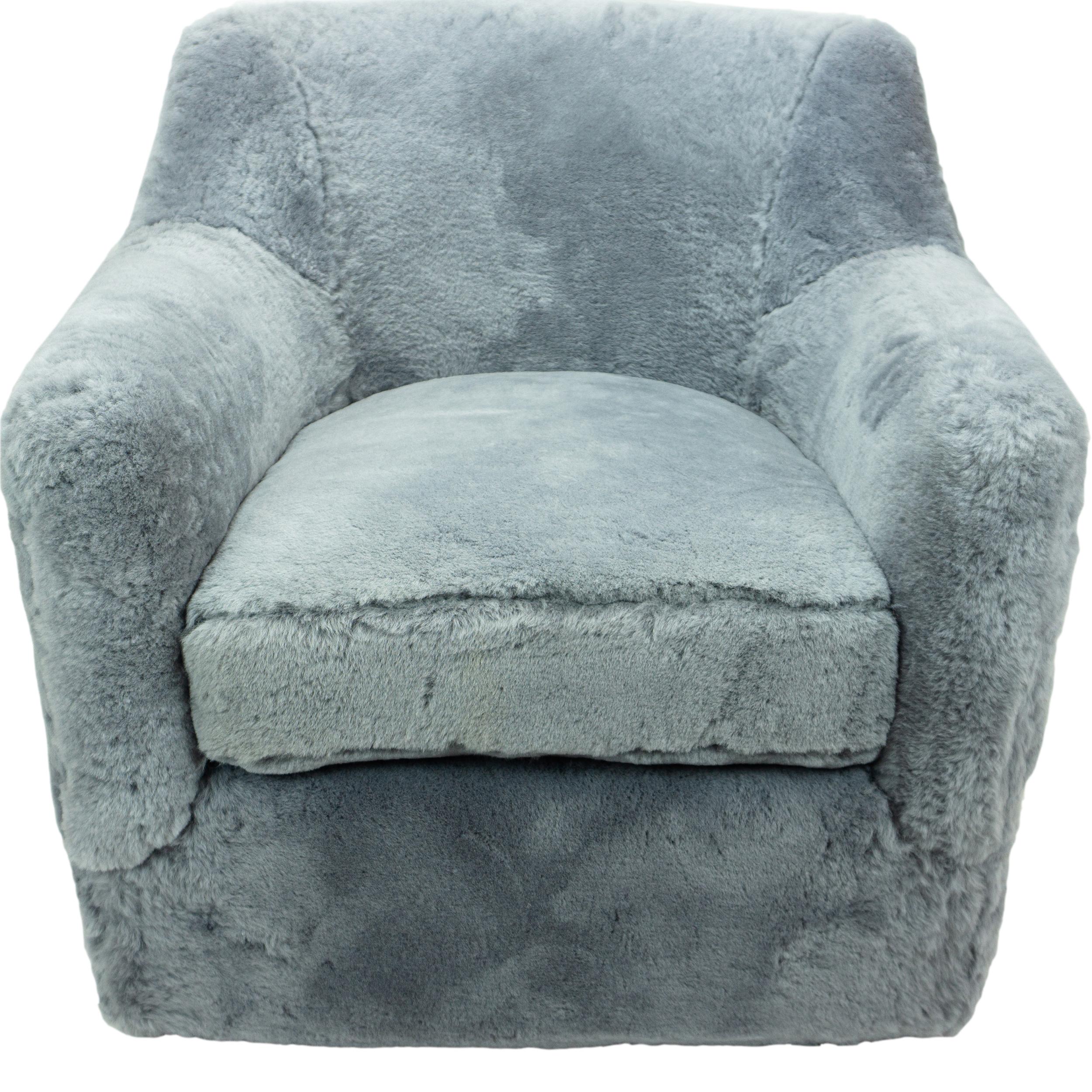 Contemporary Swivel Chair in Blue Gray Shearling For Sale 9