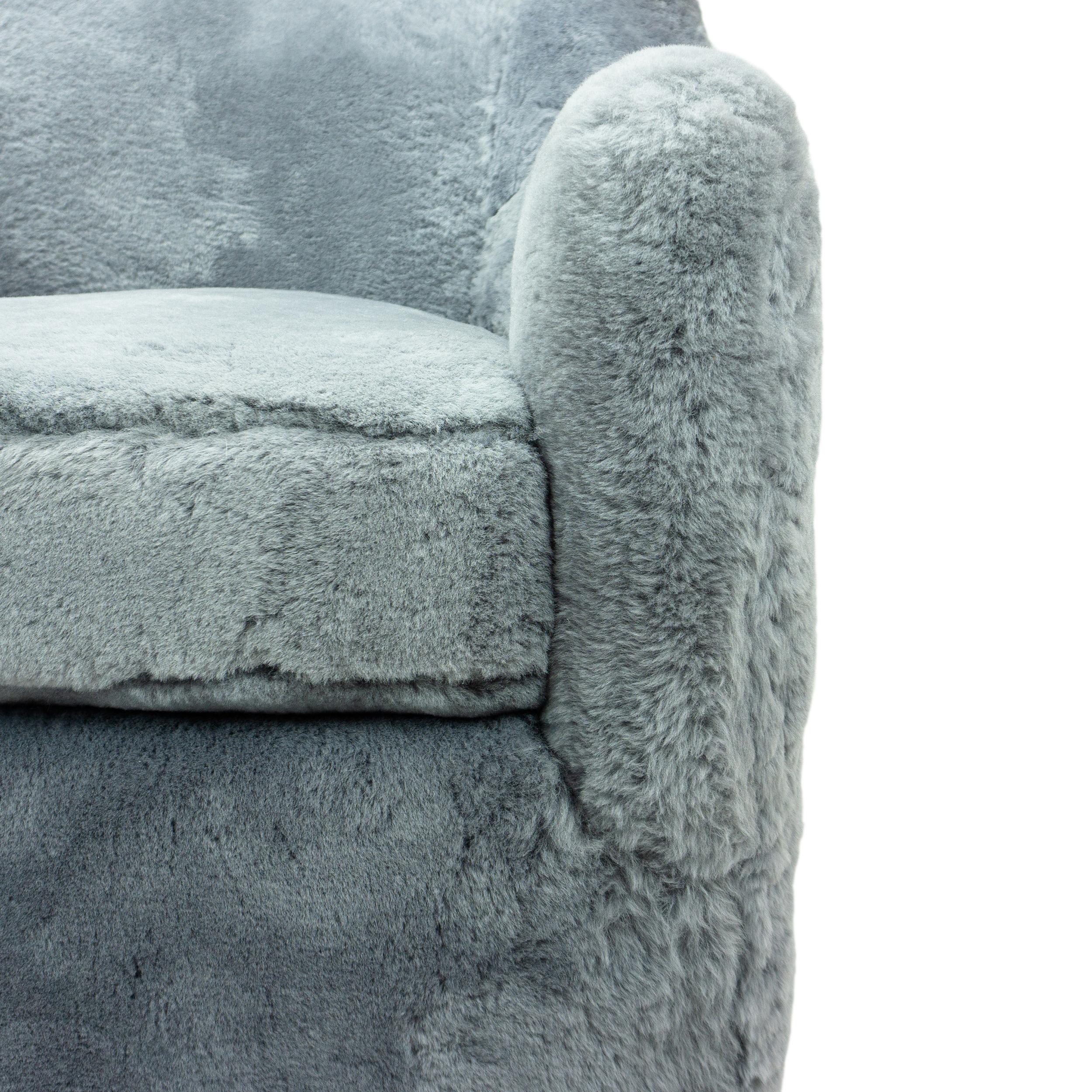 Contemporary Swivel Chair in Blue Gray Shearling For Sale 11