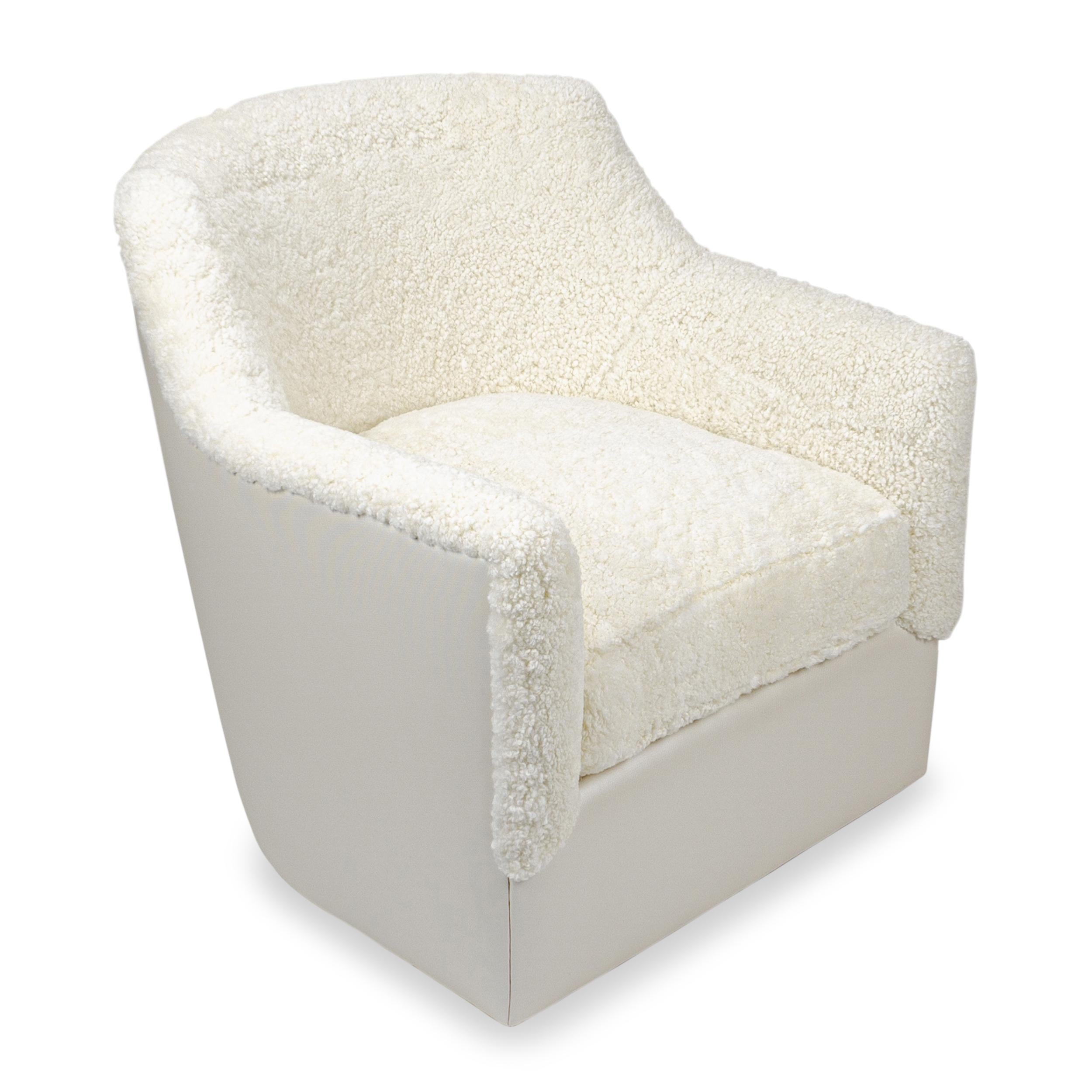 Modern Contemporary Swivel Chair in White Shearling and Vinyl Back For Sale