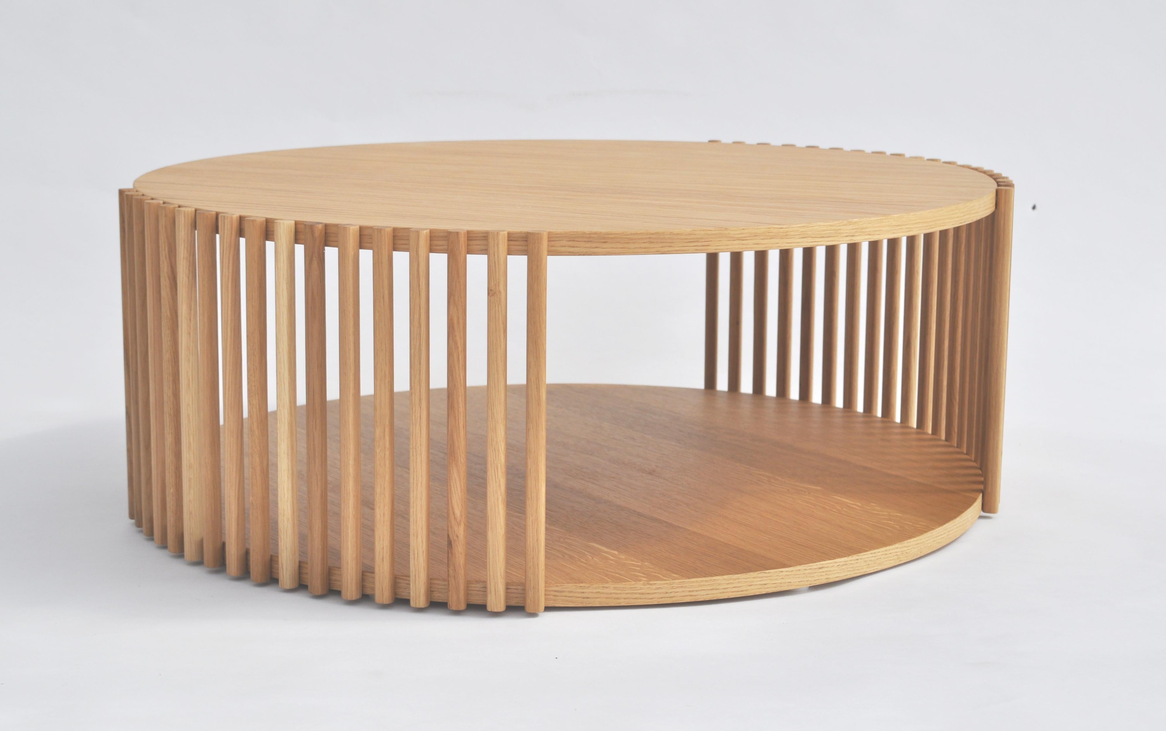 Moderne Table contemporaine, table basse, table centrale et table à cocktail en bois de chêne en vente