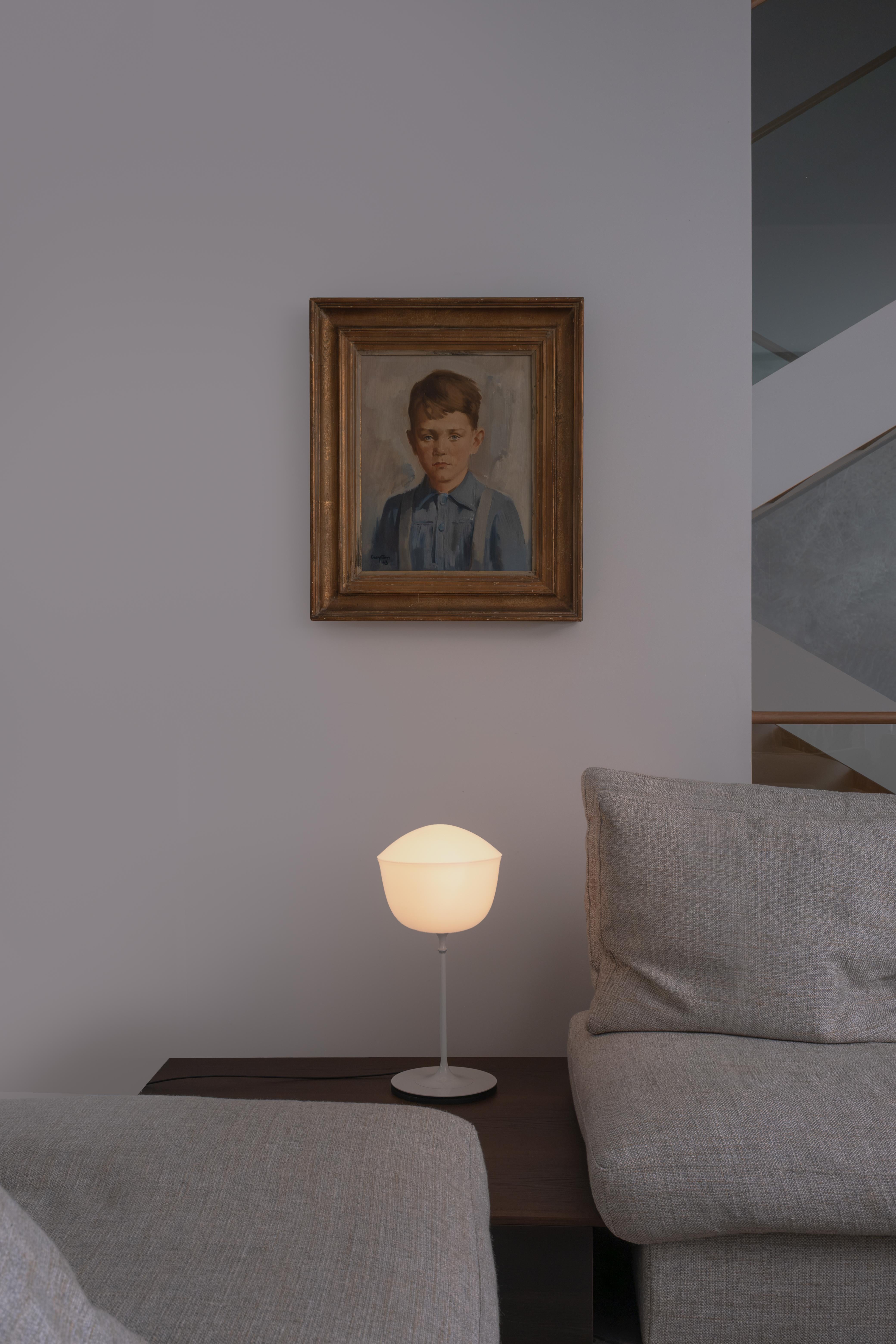 Zeitgenössische Tischleuchte 'Contour' 225, zitronengelb von AND im Angebot 4