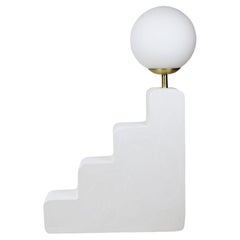 Lampe de table contemporaine en gypse / Design/One "Step Lamp" de collection  par AOAO