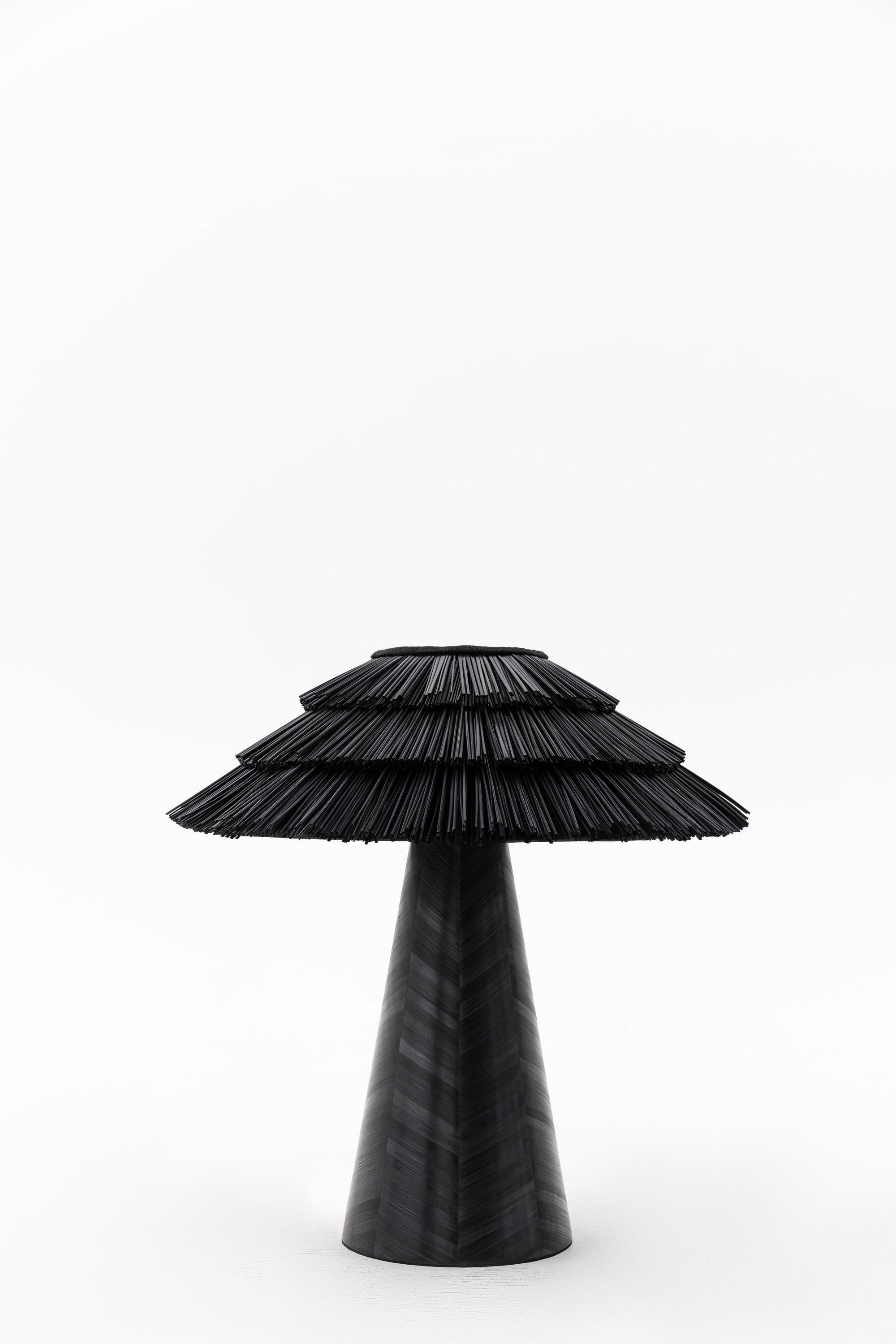 Incrusté Lampe de table contemporaine Roots of Home, noir en vente