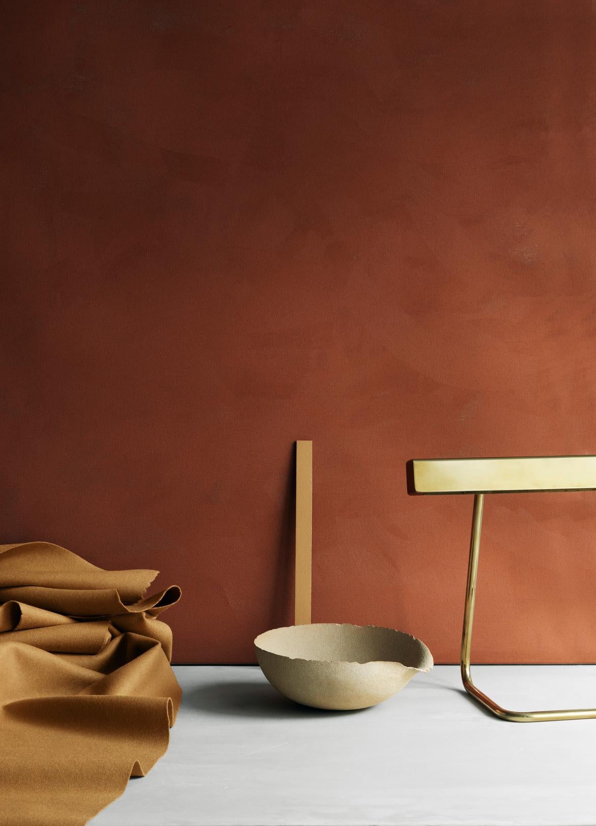 Lampada da tavolo contemporanea 'T-Model' di Anour, ottone lucido in vendita 8