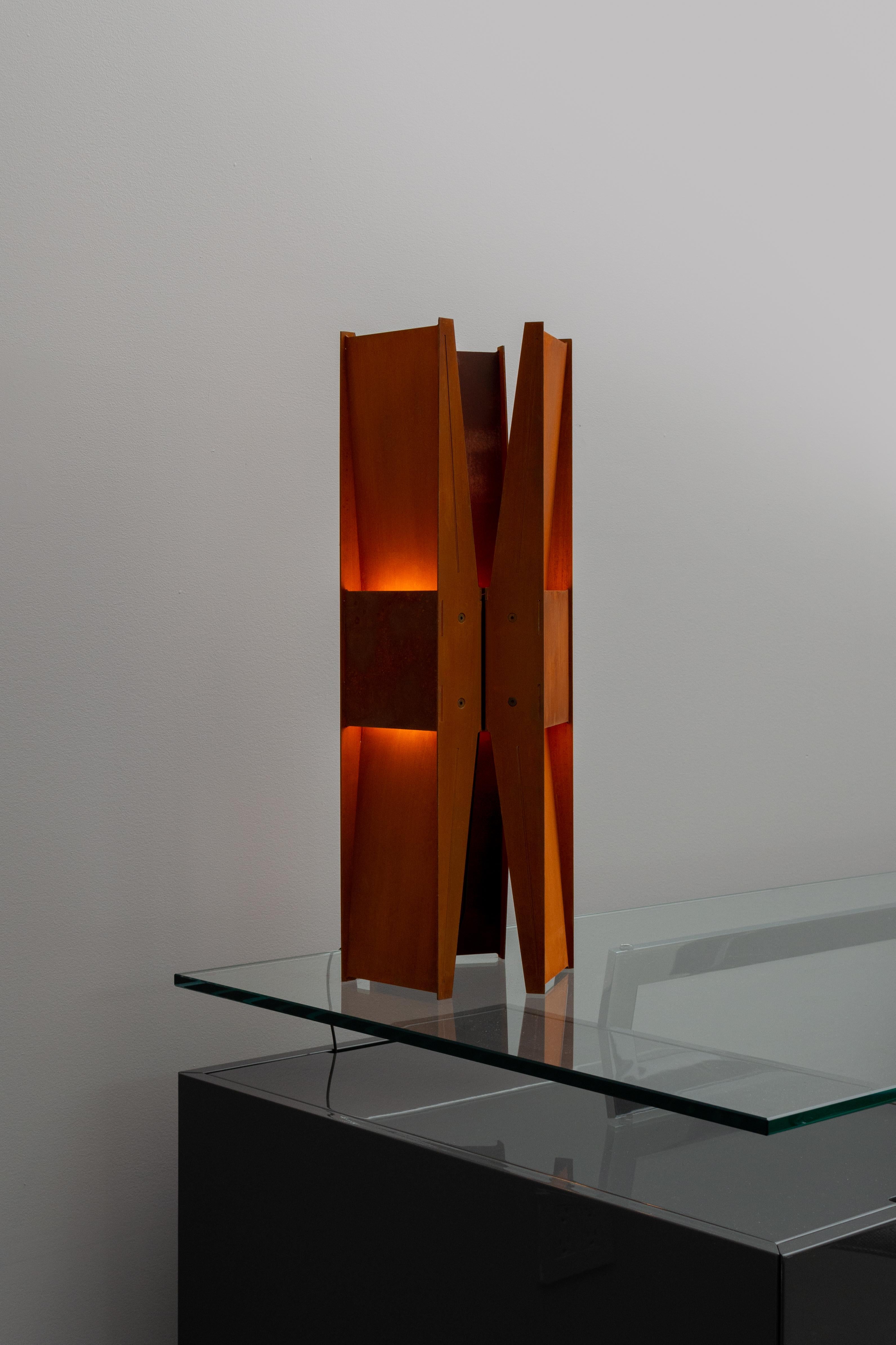 Lampe de table contemporaine 'Vector' par A-N-D, Black Steel en vente 1
