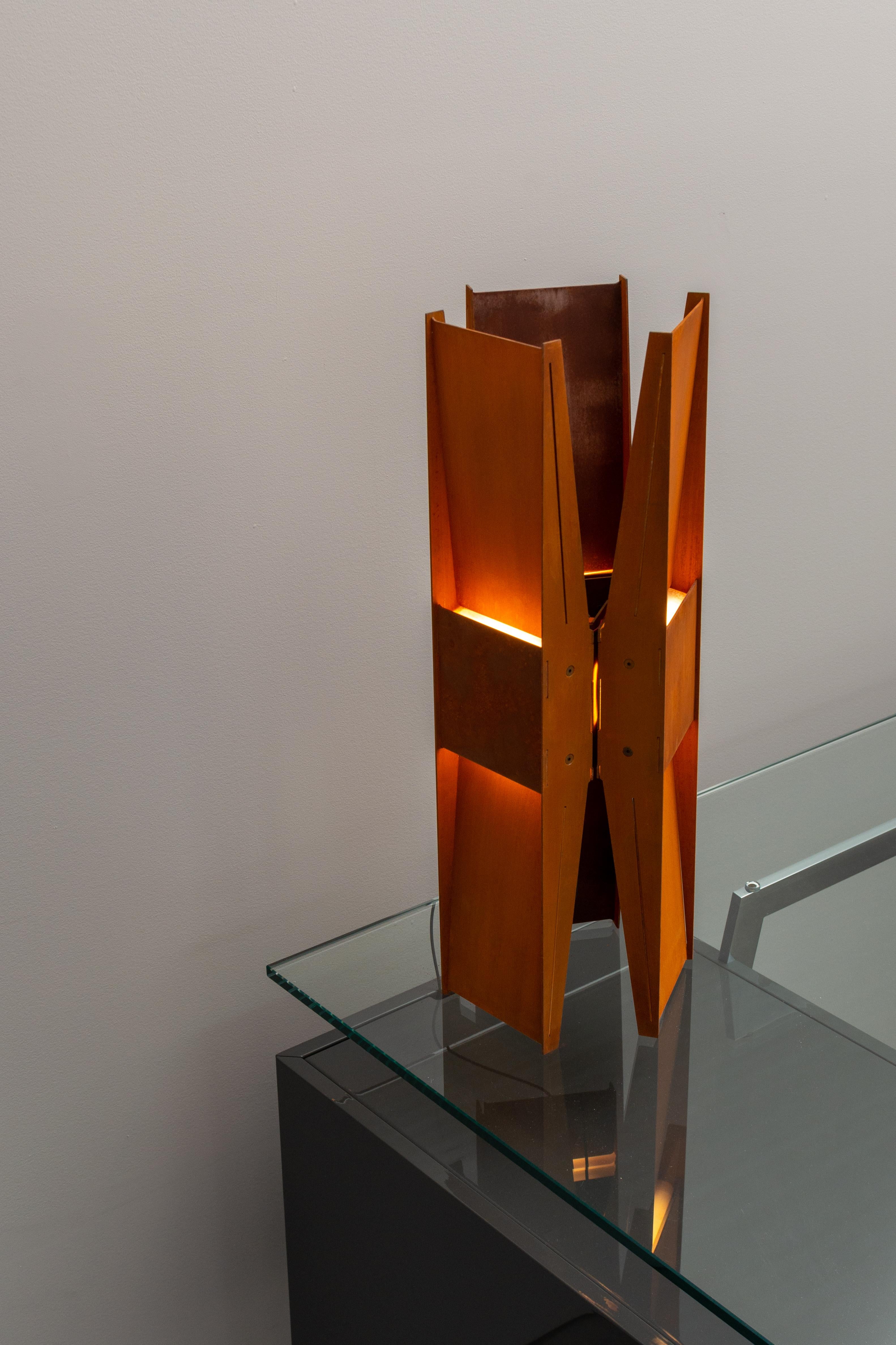 Lampe de table contemporaine 'Vector' par A-N-D, Black Steel en vente 2