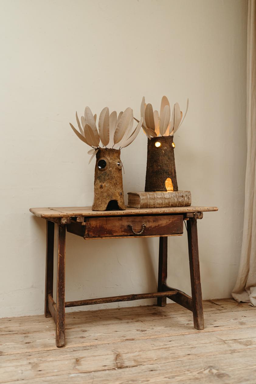 These table lamps are a creation of French artitst José Esteves, he finds his inspiration in nature.