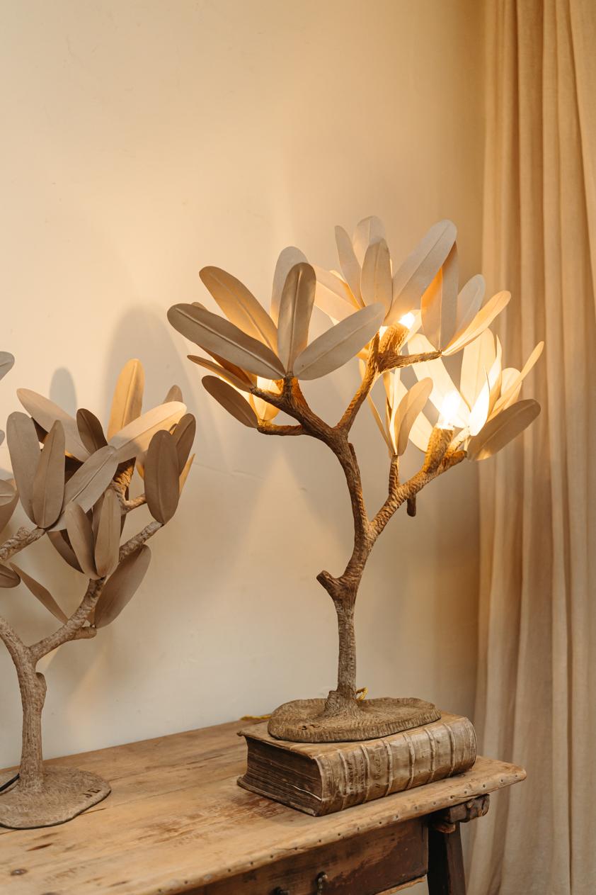 These lamps are creations of José Esteves, French artist, each lamp is a unique piece, they are always slightly different, one is 82 cm high x 75 cm wide and 35 cm deep,
the other one is 73 cm high x 62 cm wide and 28 cm deep. José's work is always