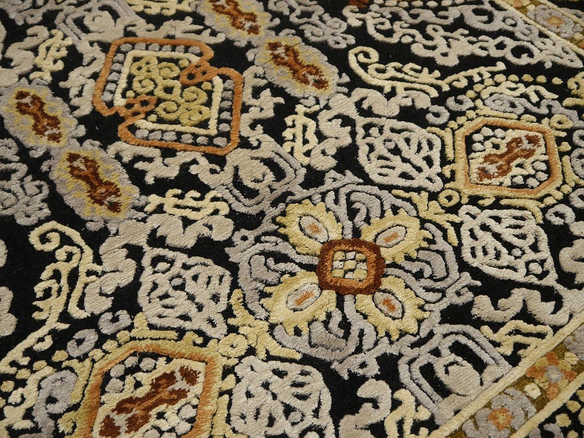 XXIe siècle et contemporain Tapis contemporain Tabriz Design en laine et soie nouées à la main Collection Djoharian en vente