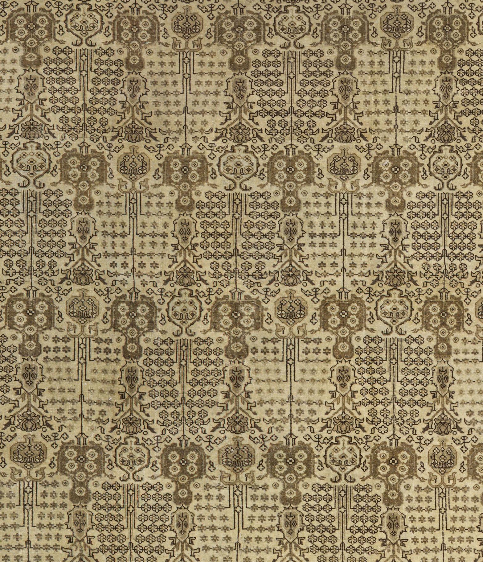 Lana Tappeto contemporaneo in lana stile Tabriz, 7 ft × 10 ft , Avorio e Umber in vendita