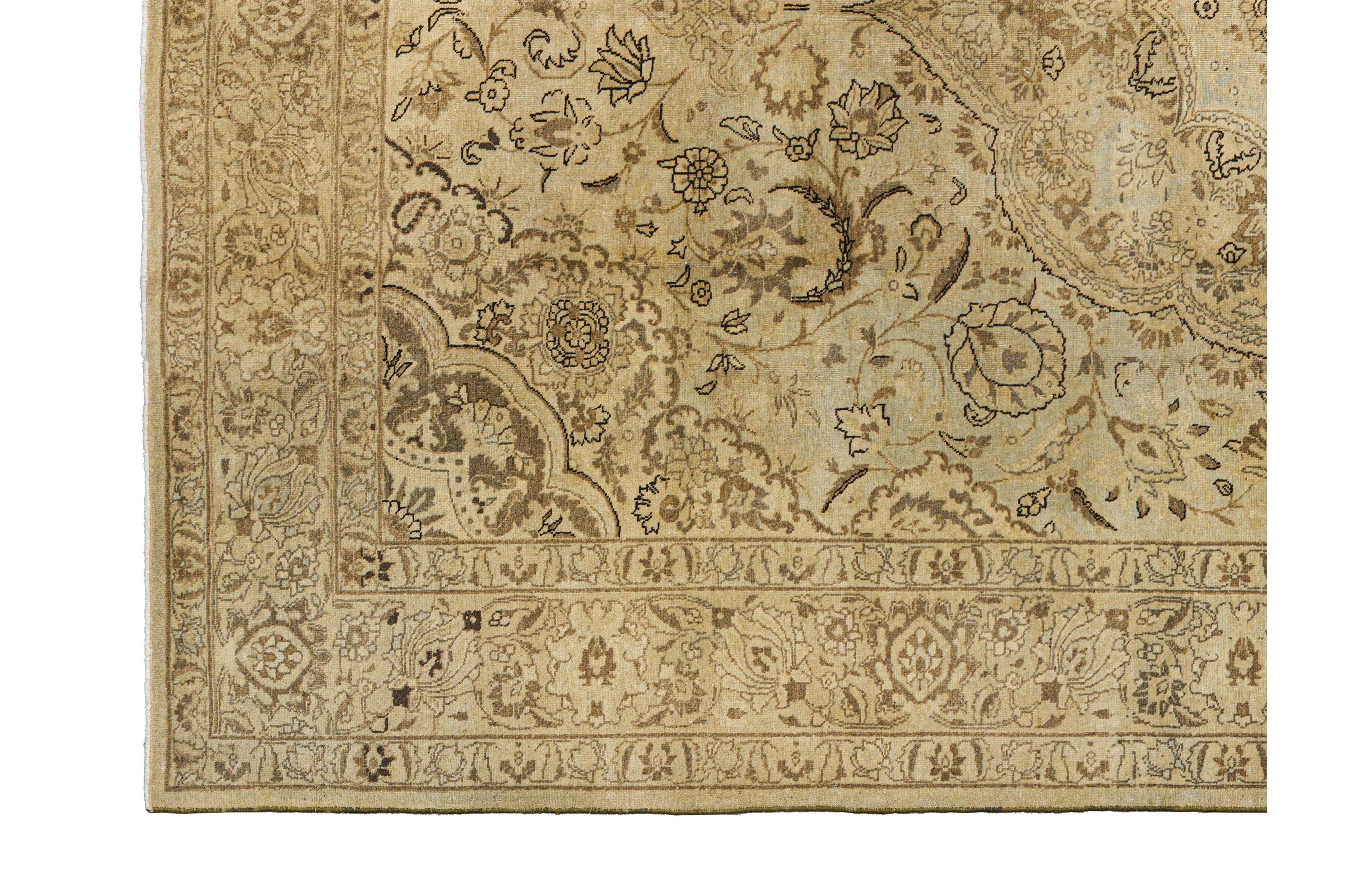 Zeitgenössischer Wollteppich im Tabriz-Stil, 8 Fuß × 11 Fuß, Creme und Beige (20. Jahrhundert) im Angebot