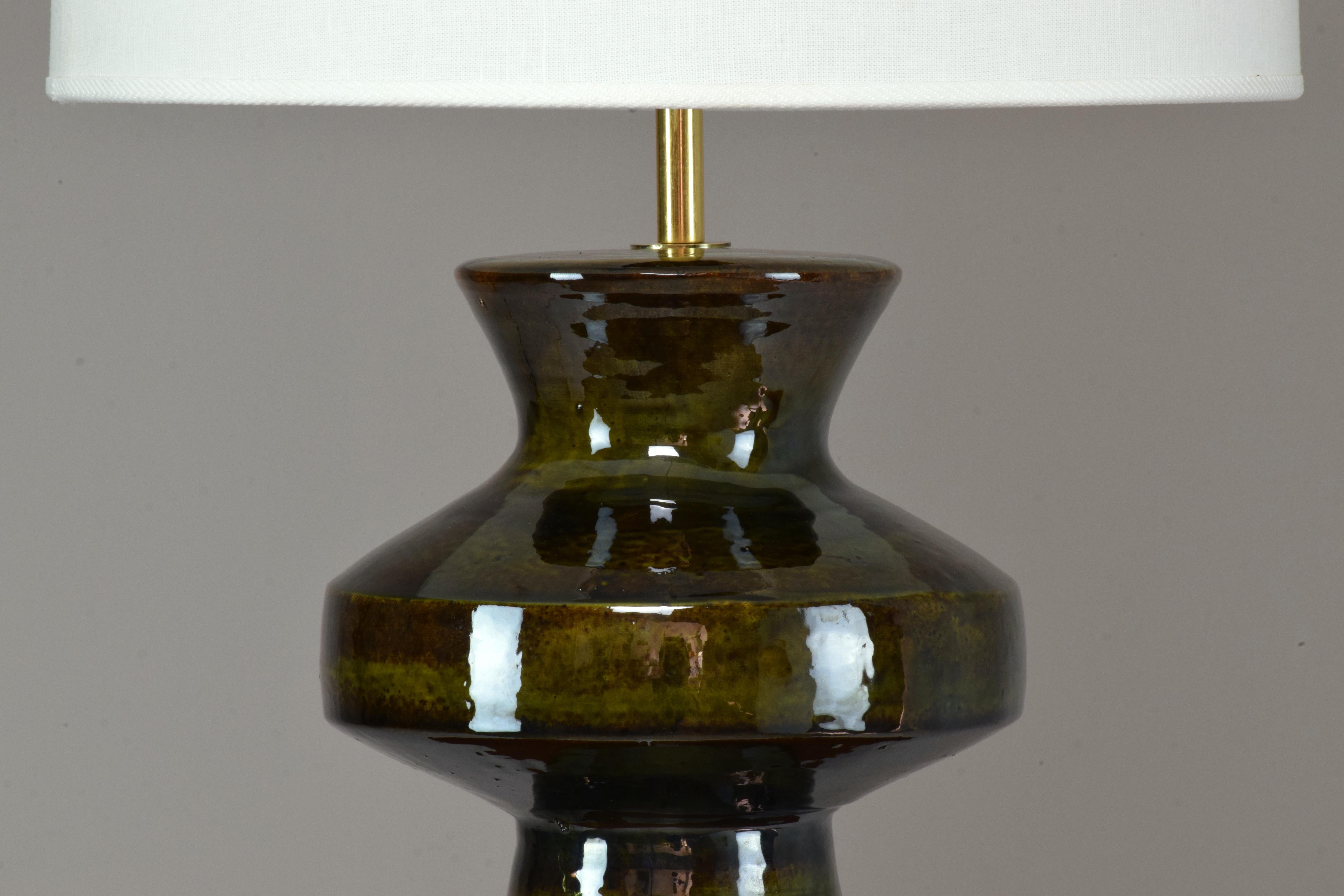 Contemporary Taiga Ceramic Table Lamp by JAS In New Condition For Sale In Paris, FR