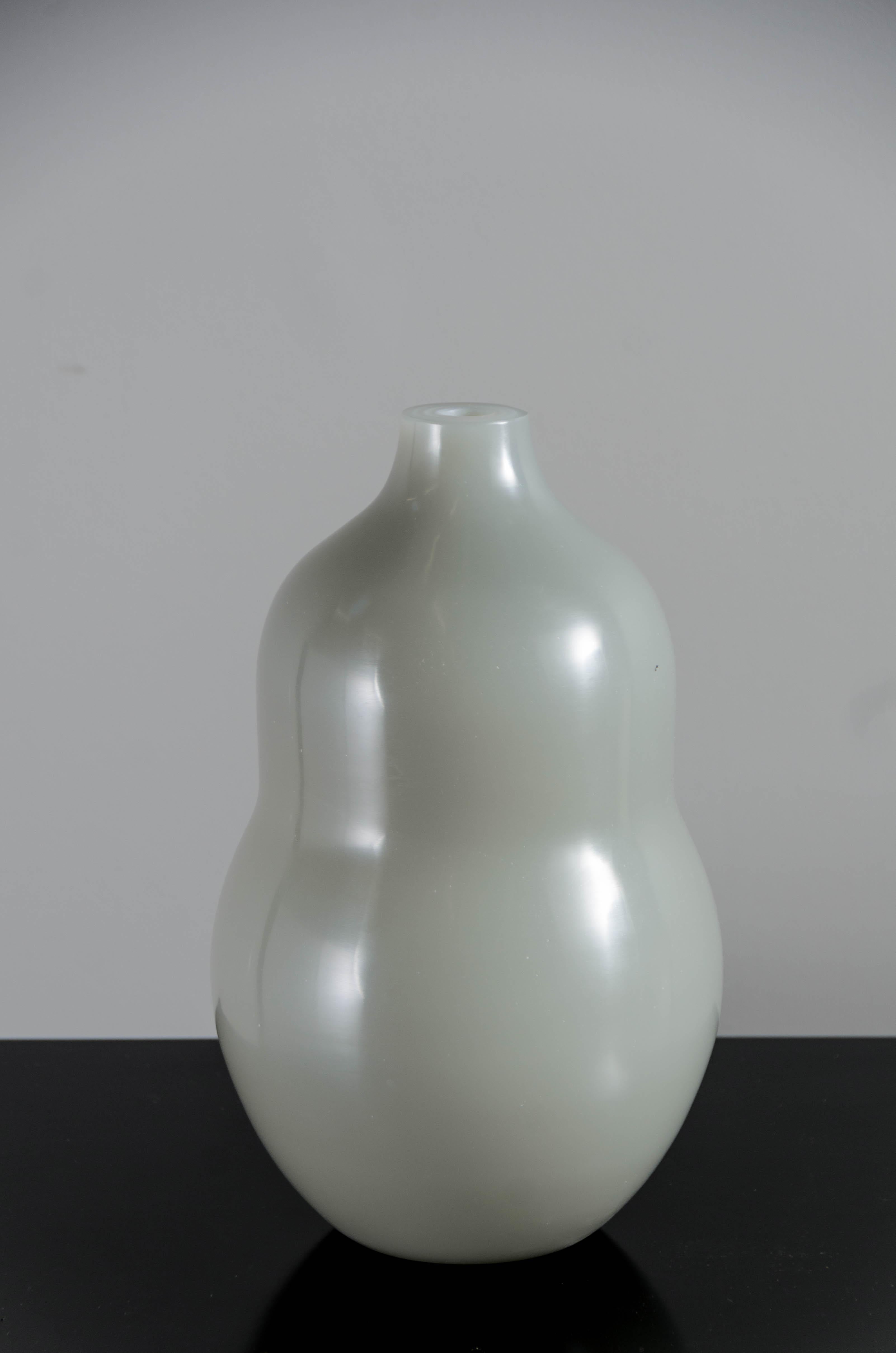 Modern Contemporary Tall Gourd Vase in Grey Peking Glass by Robert Kuo, Limited Edition For Sale