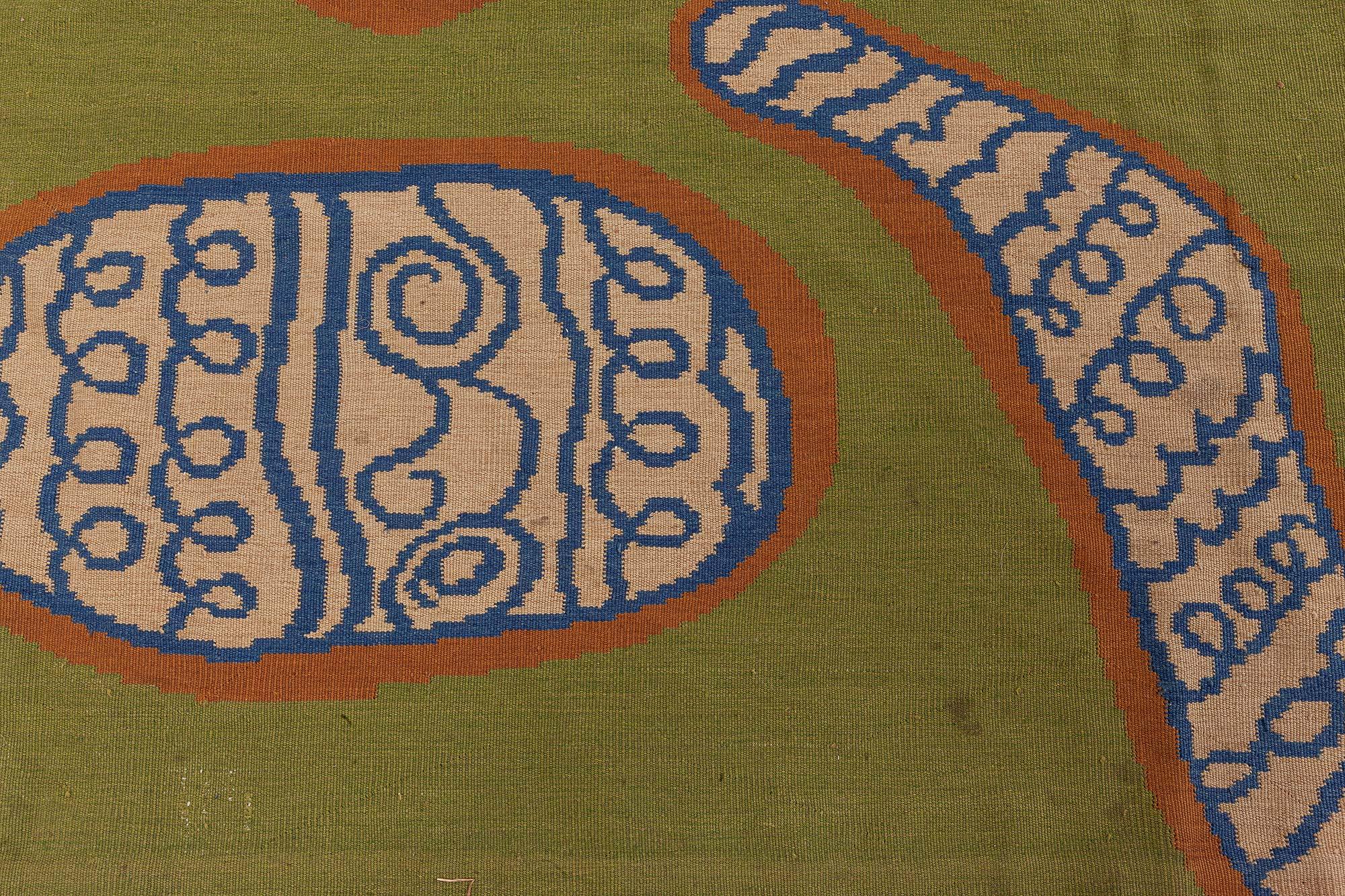 Tapis de tatouage contemporain par Kim Alexandriuk pour Doris Leslie Blau.
Taille : 10'0