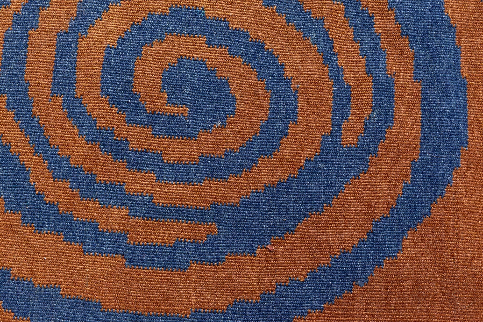 Laine Tapis contemporain Tattoo de Kim Alexandriuk pour Doris Leslie Blau en vente