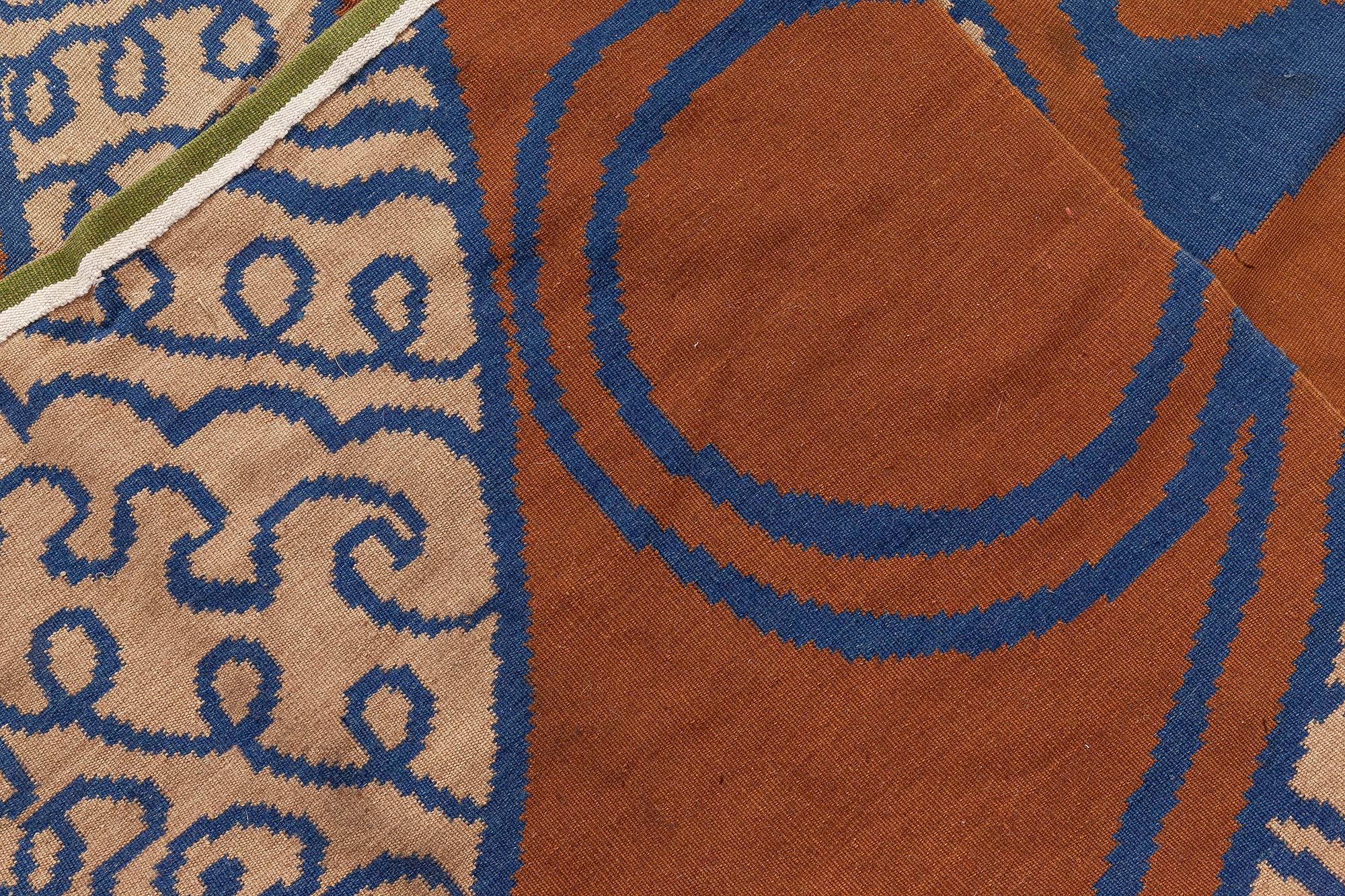 Tapis contemporain Tattoo de Kim Alexandriuk pour Doris Leslie Blau en vente 1