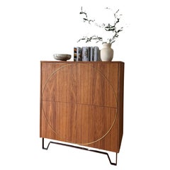 Armoire et buffet contemporains en teck par Studio Melrose