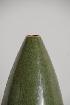 Vase cloisonné contemporain en forme de goutte d'eau, Verde Grass Design/One, par Robert Theo