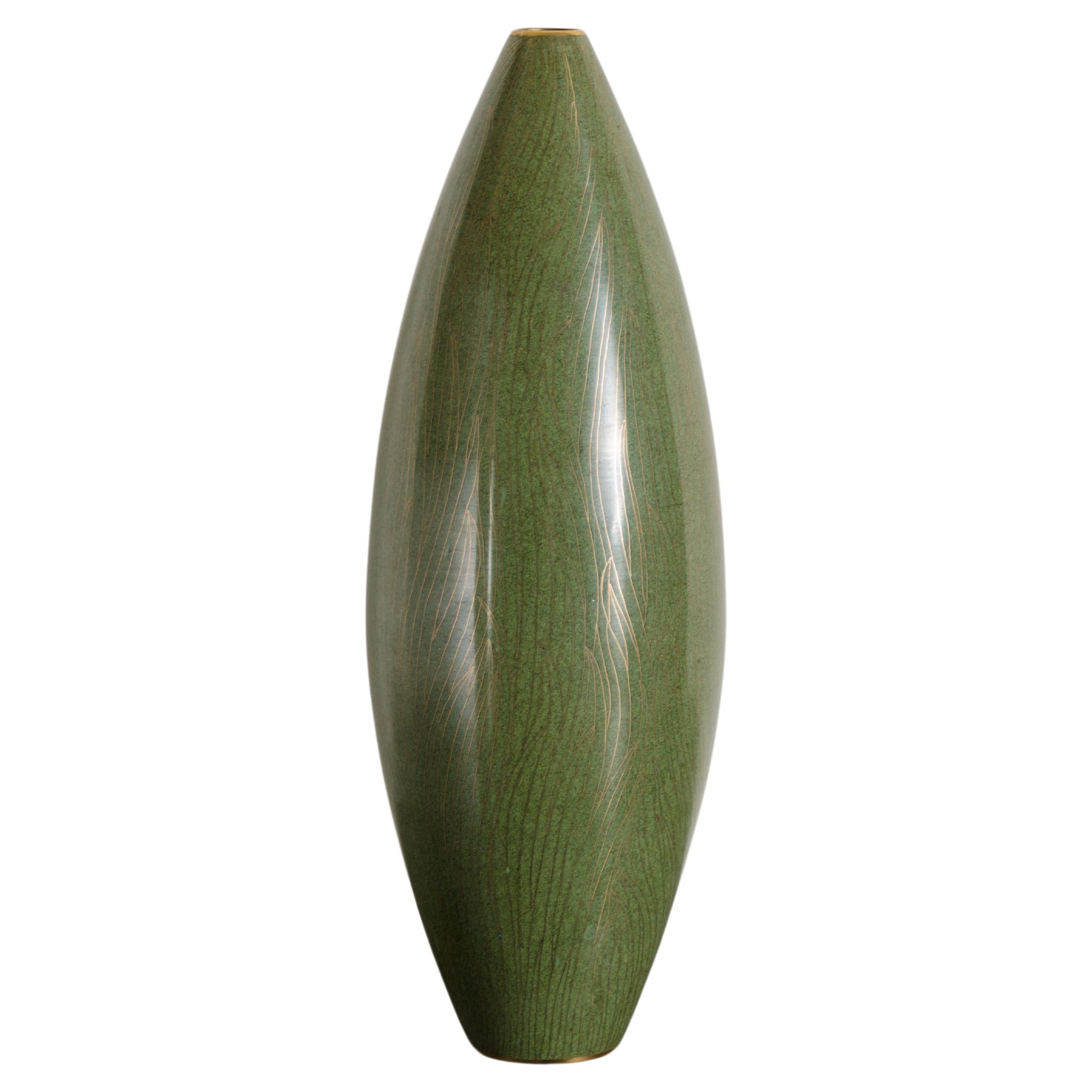 Vaso cloisonné contemporaneo Tear Drop Verde Grass Design di Robert Kuo in vendita