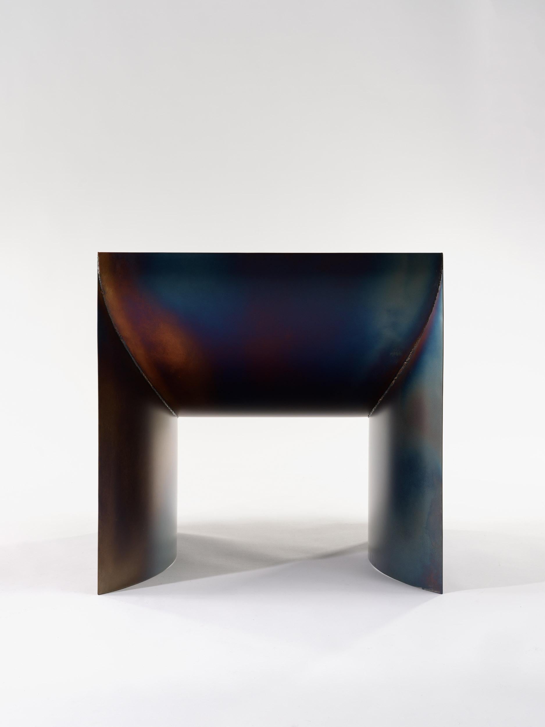 Contemporary Tempered Steel - One Curve Chair von Studio Narra (Belgisch) im Angebot