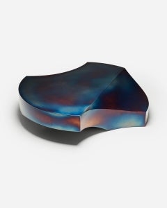 Contemporary Tempered Steel - One Curve Coffee table by Studio Narra