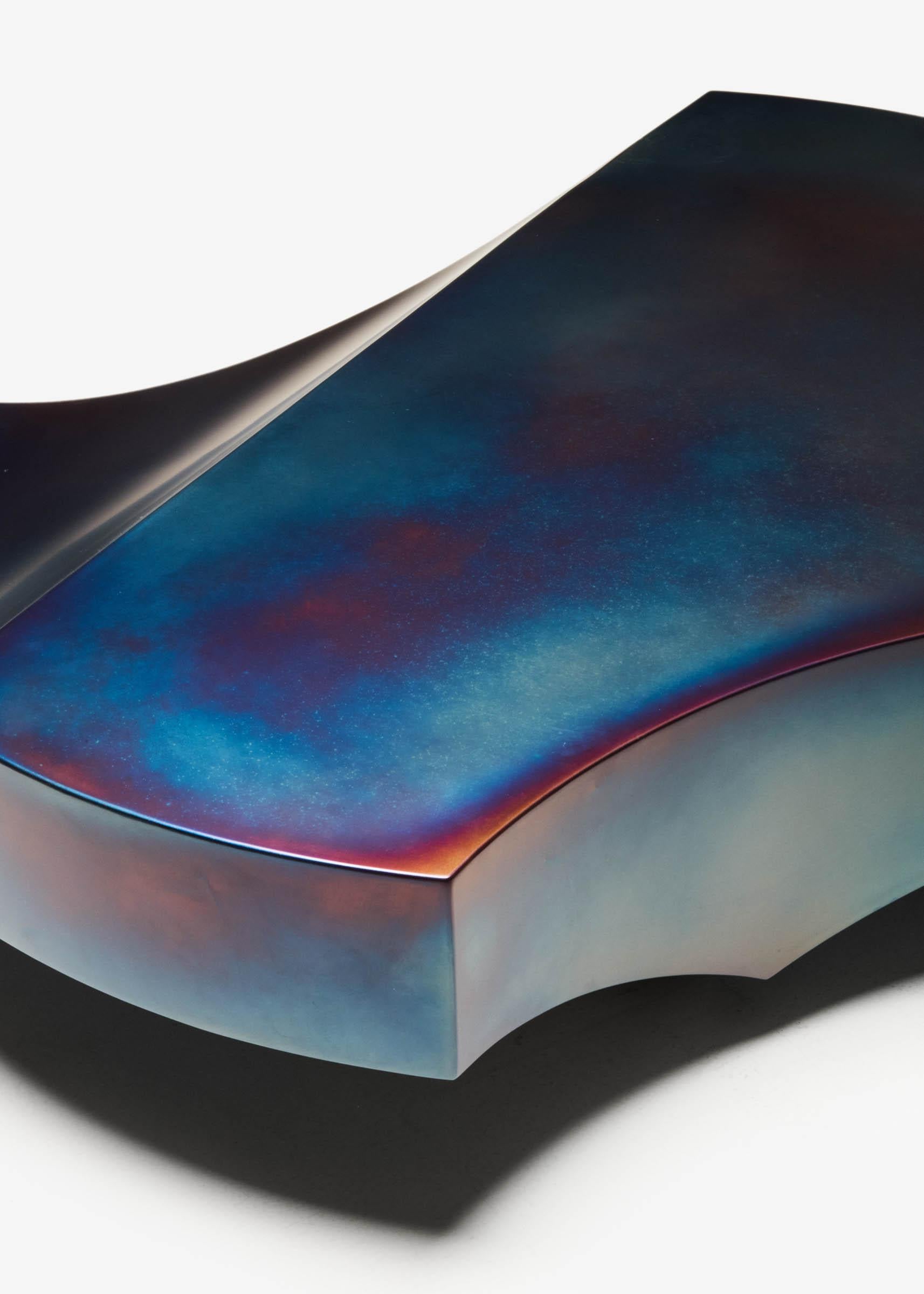 Contemporary Tempered Steel - One Curve Coffee table by Studio Narra For Sale 2