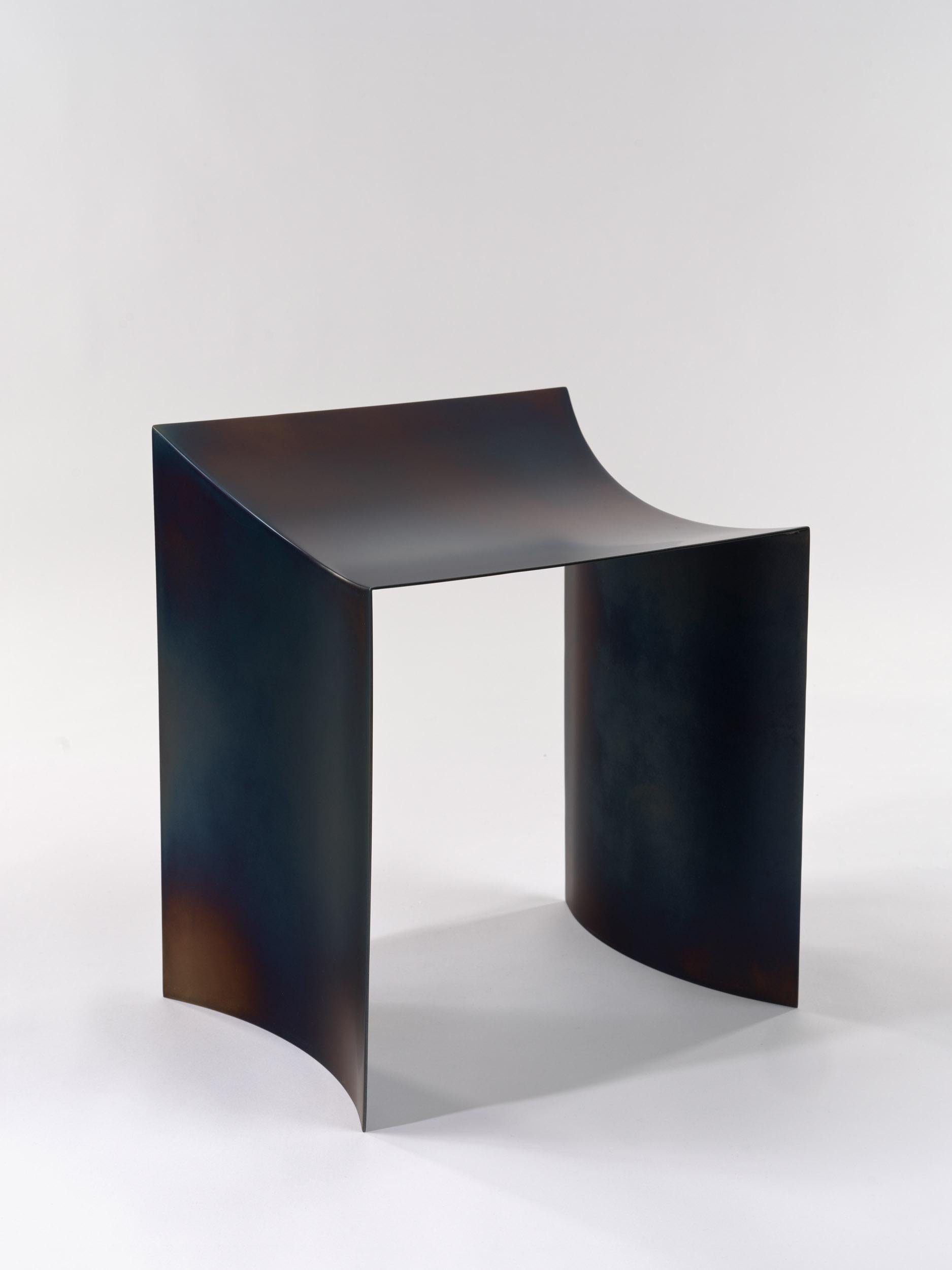Moderno Sgabello Contemporary Tempered Steel - One Curve di Studio A in vendita