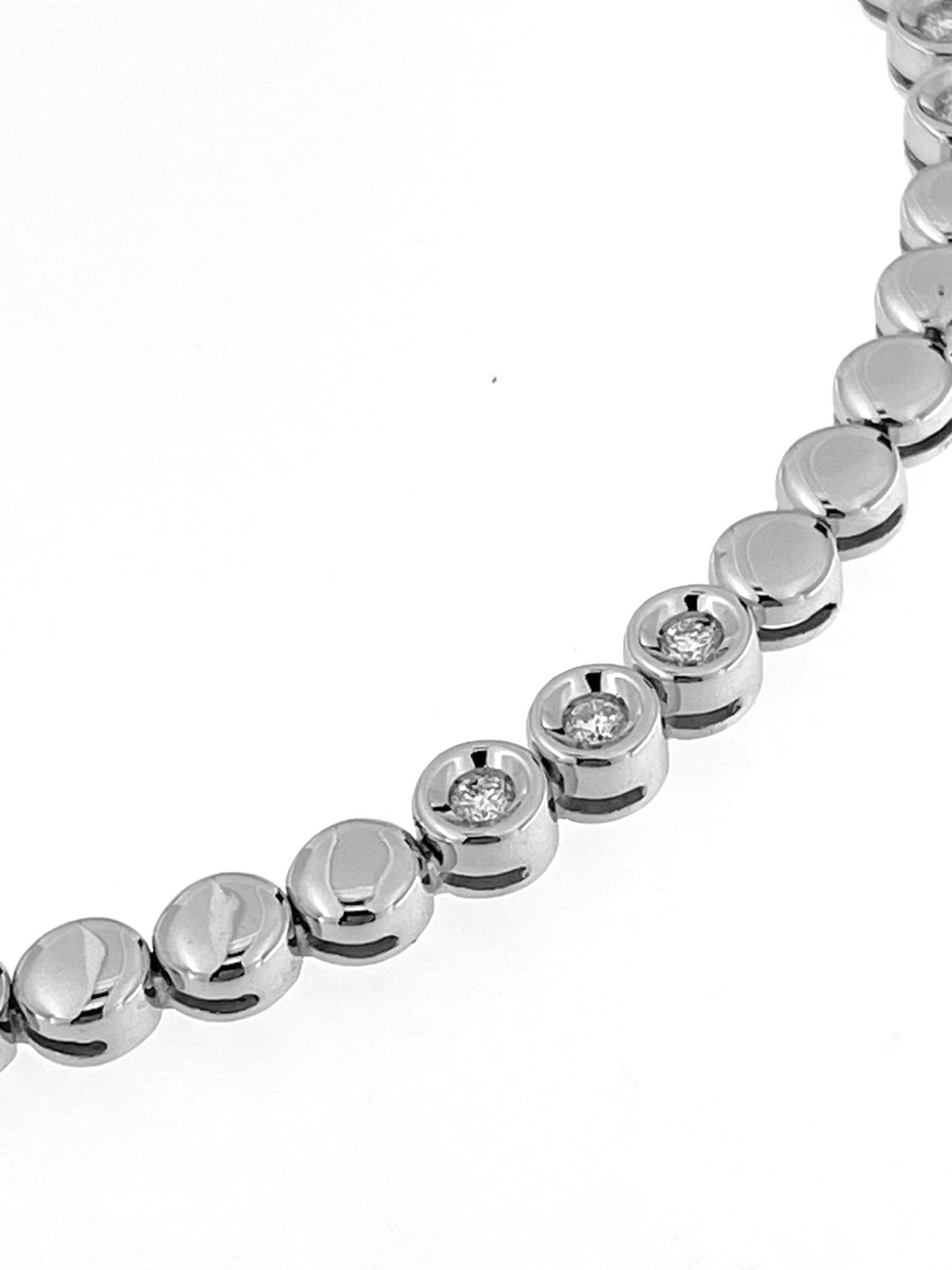 Brilliant Cut Contemporary Tennis 18 karat White Gold Swiss Bracelet with Diamonds For Sale